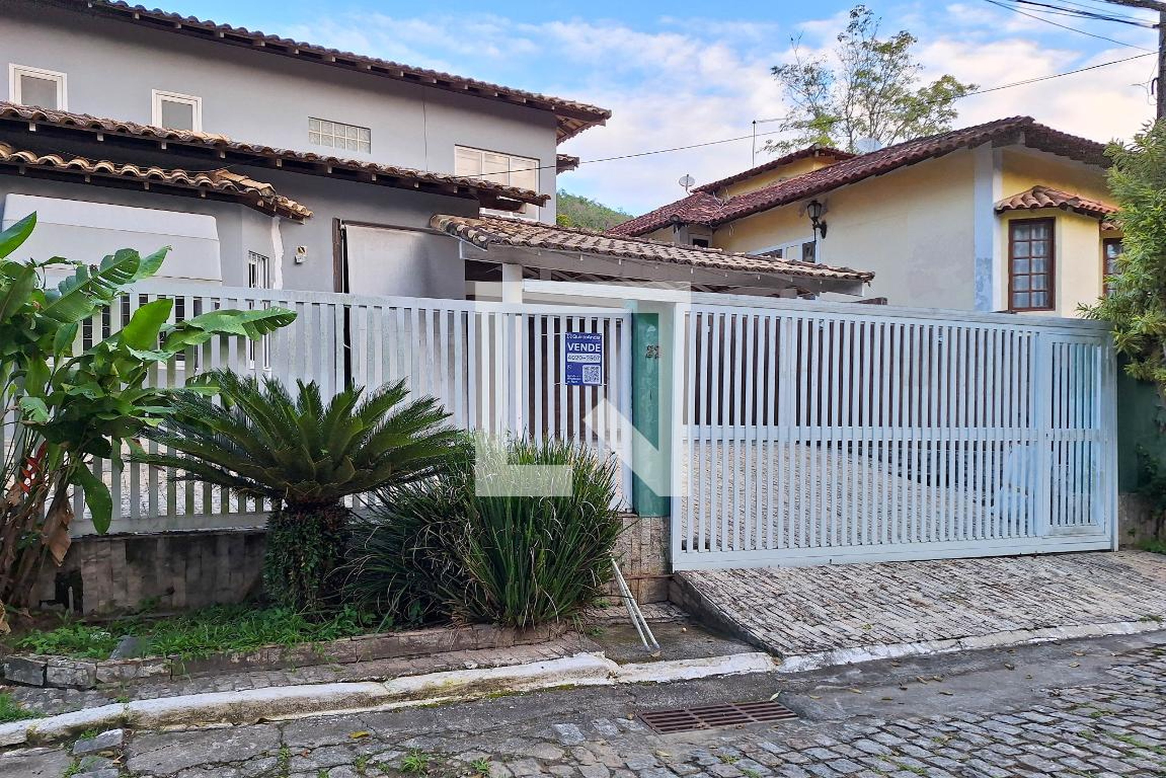 Fachada Condomínio em Estrada Francisco da Cruz Nunes, 900