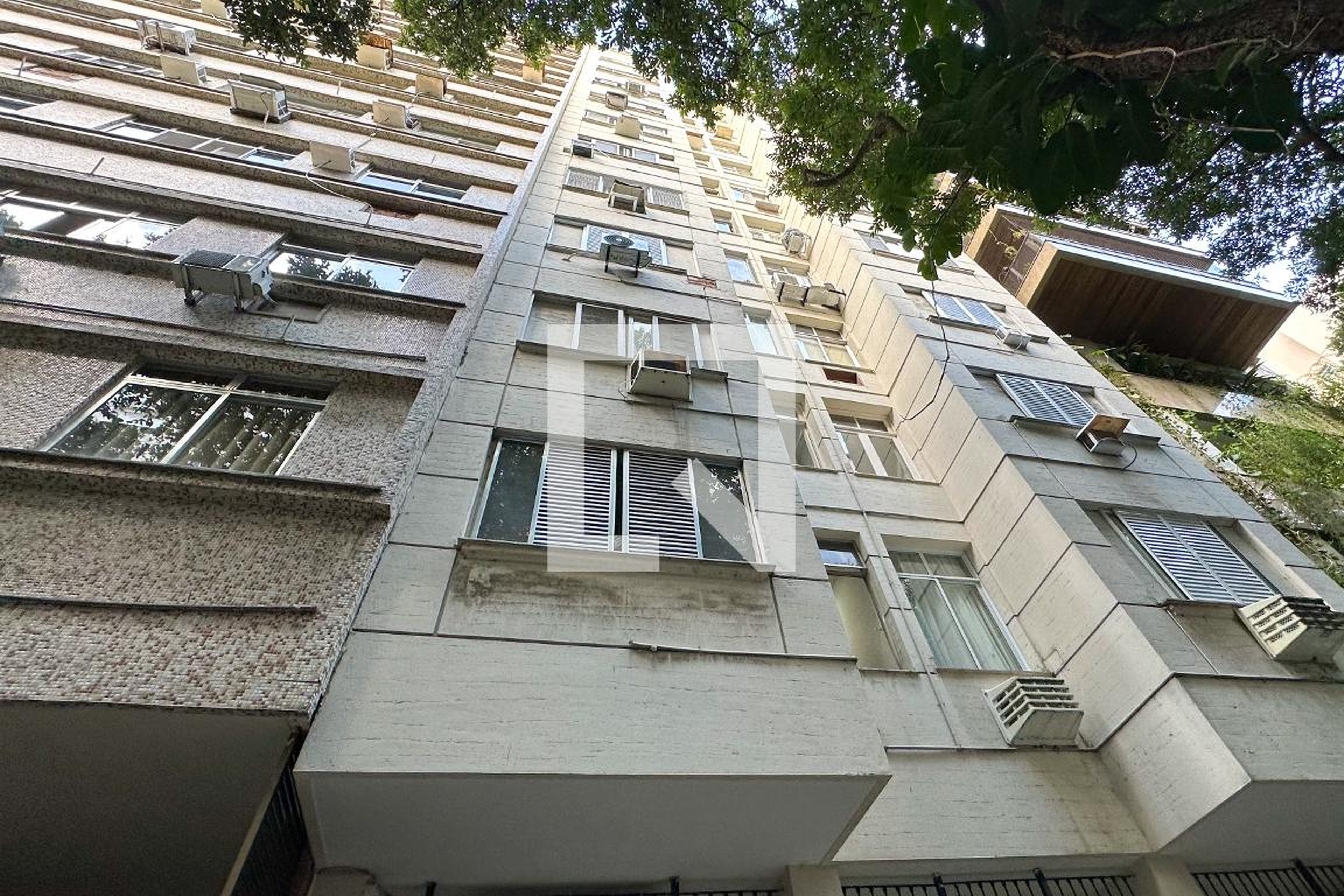 Fachada Condomínio Leão Villela