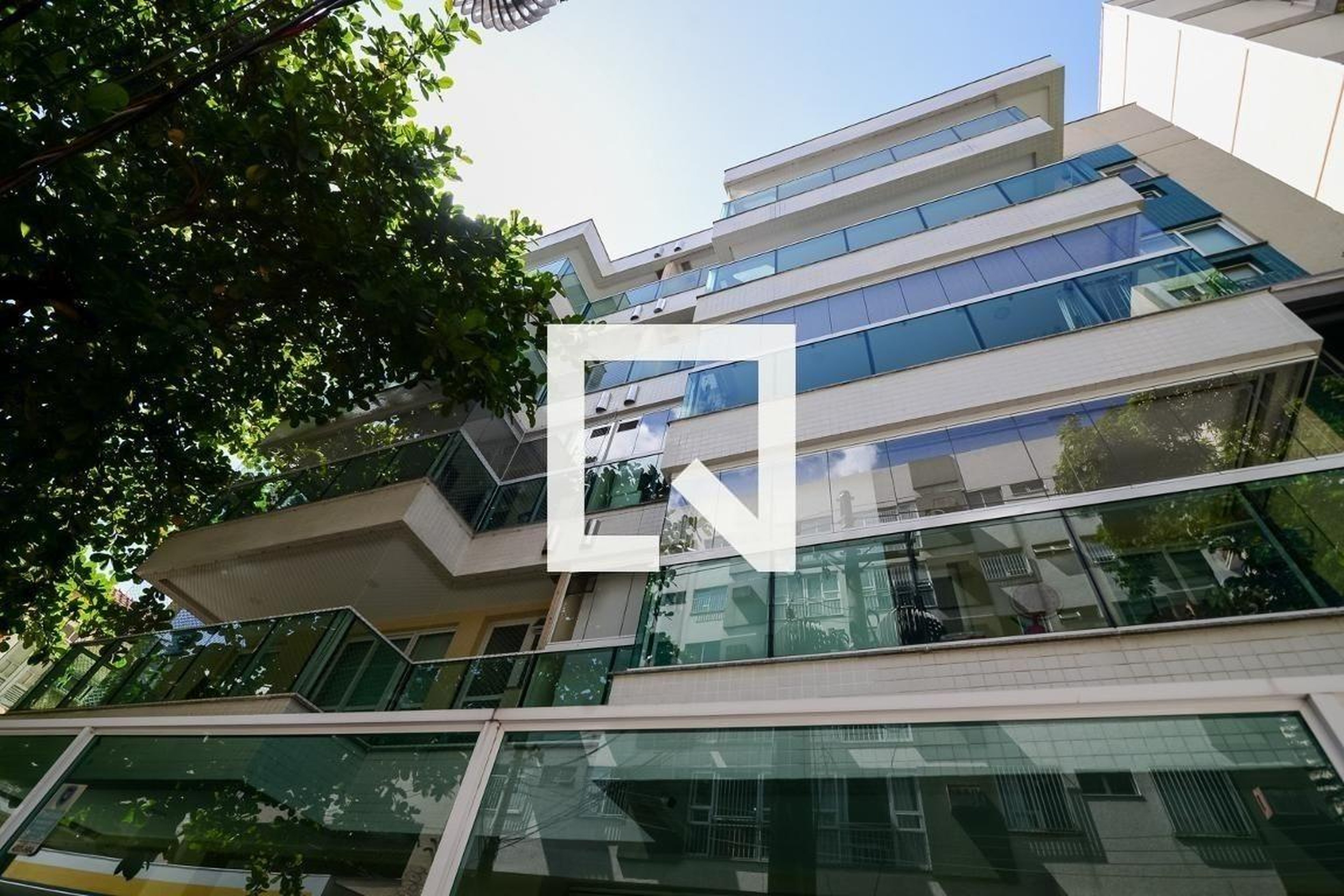 Fachada Condomínio Family Residence