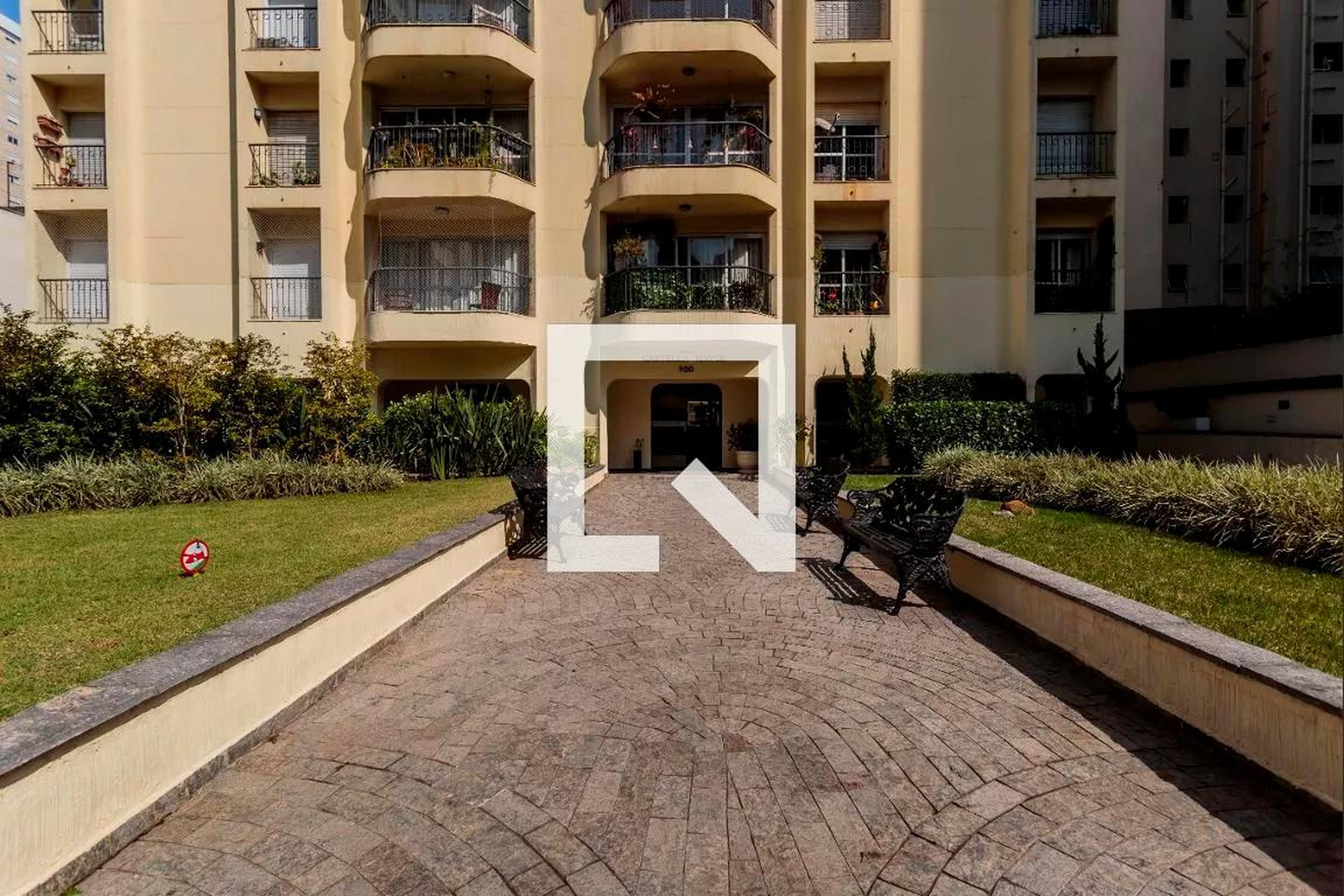 Entrada - Edifício Castella Mayor