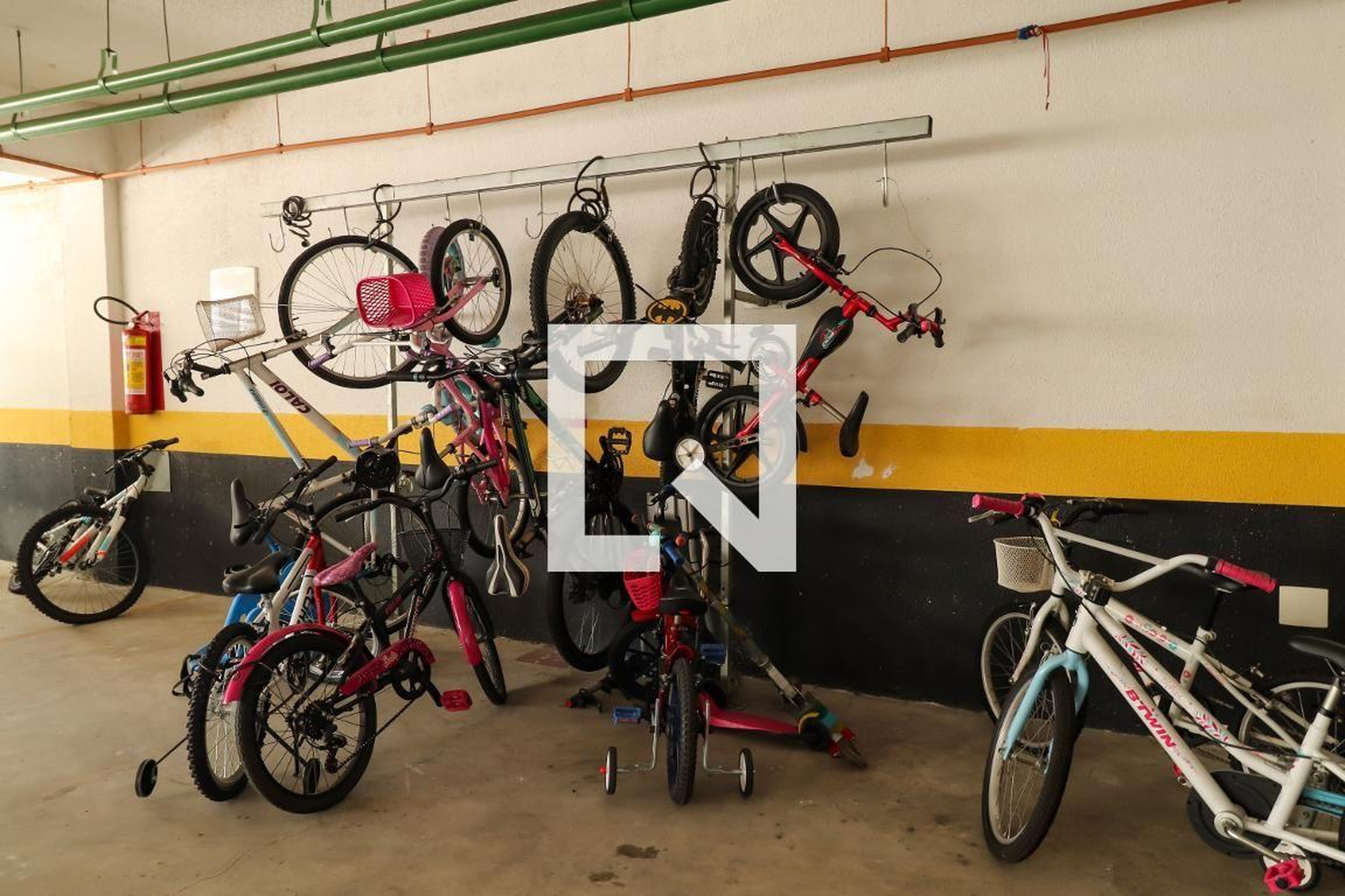 Bicicletario - Majesty