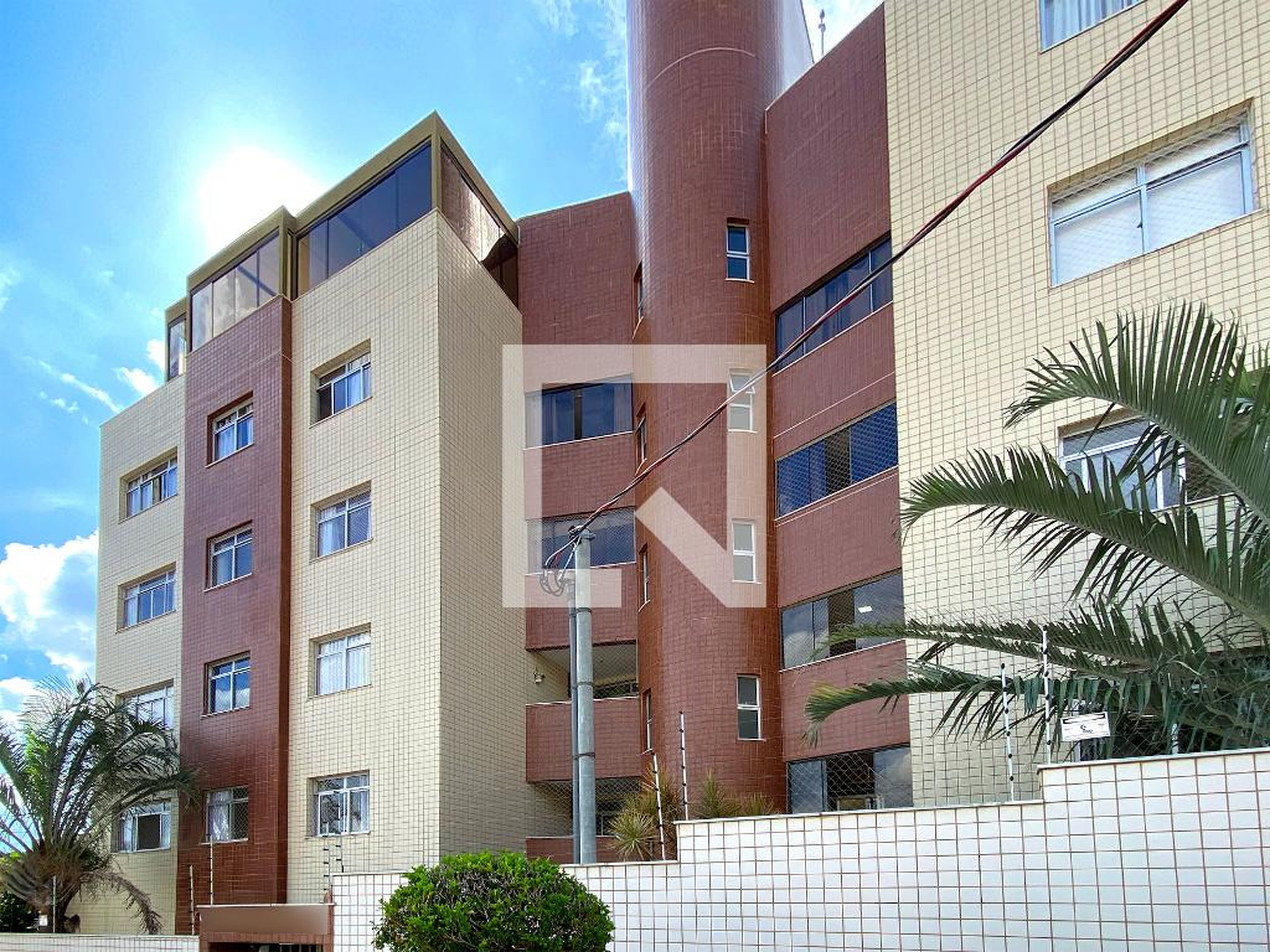 Fachada Condomínio em Rua Luiz Chagas de Carvalho, 270