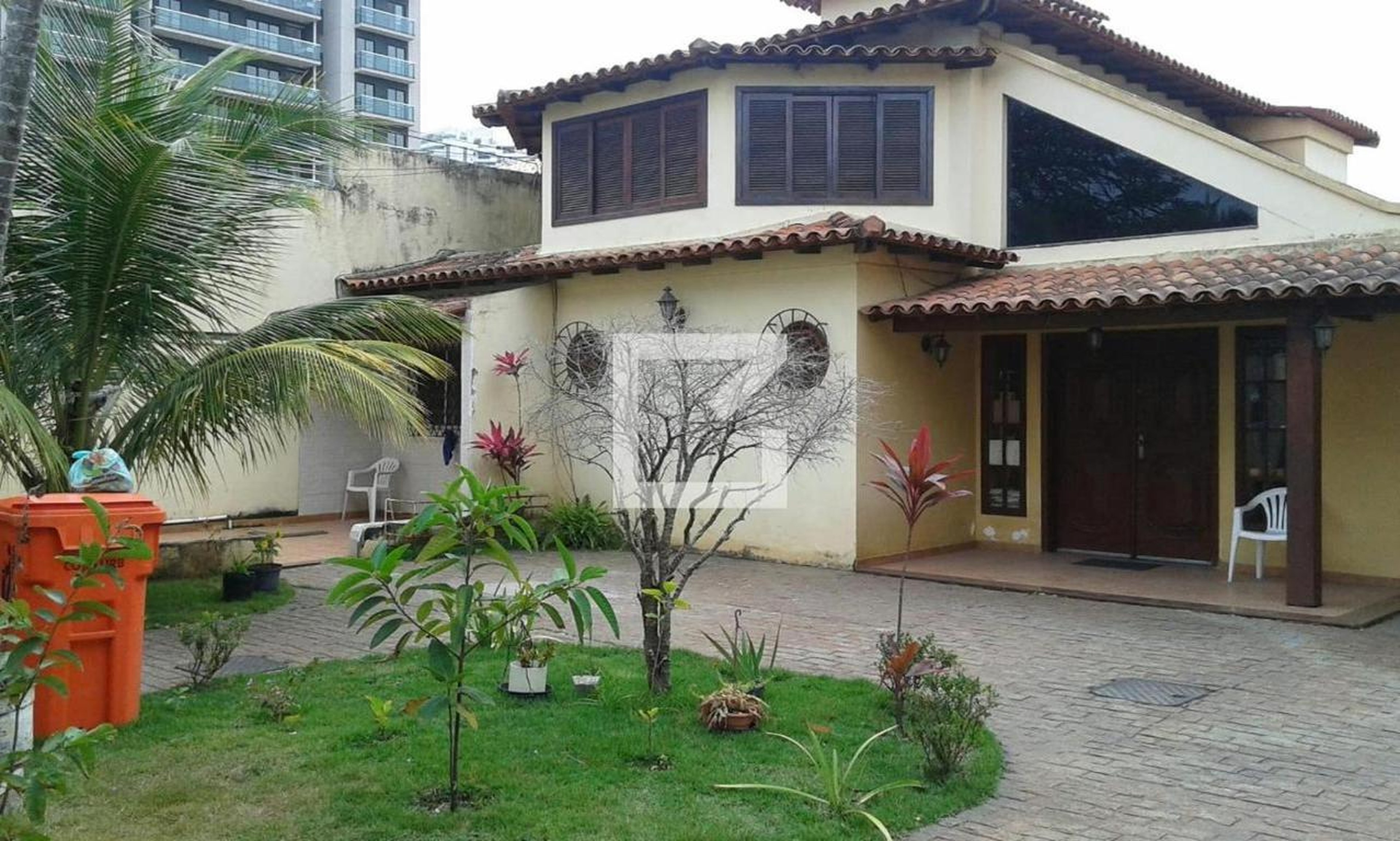 Fachada Condomínio em Rua José Carlos de Oliveira, 80