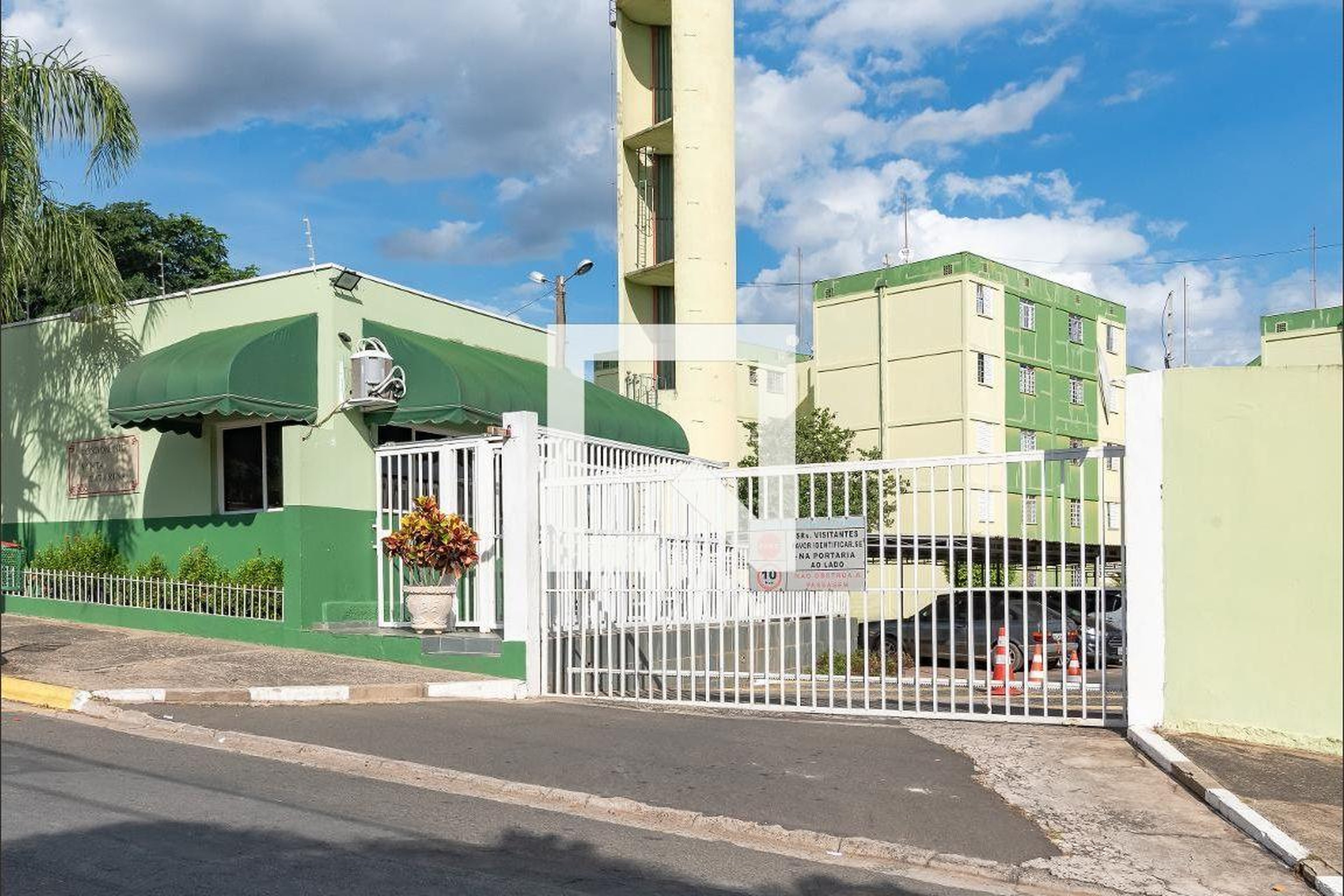 Fachada do Condomínio Condomínio Santa Catarina