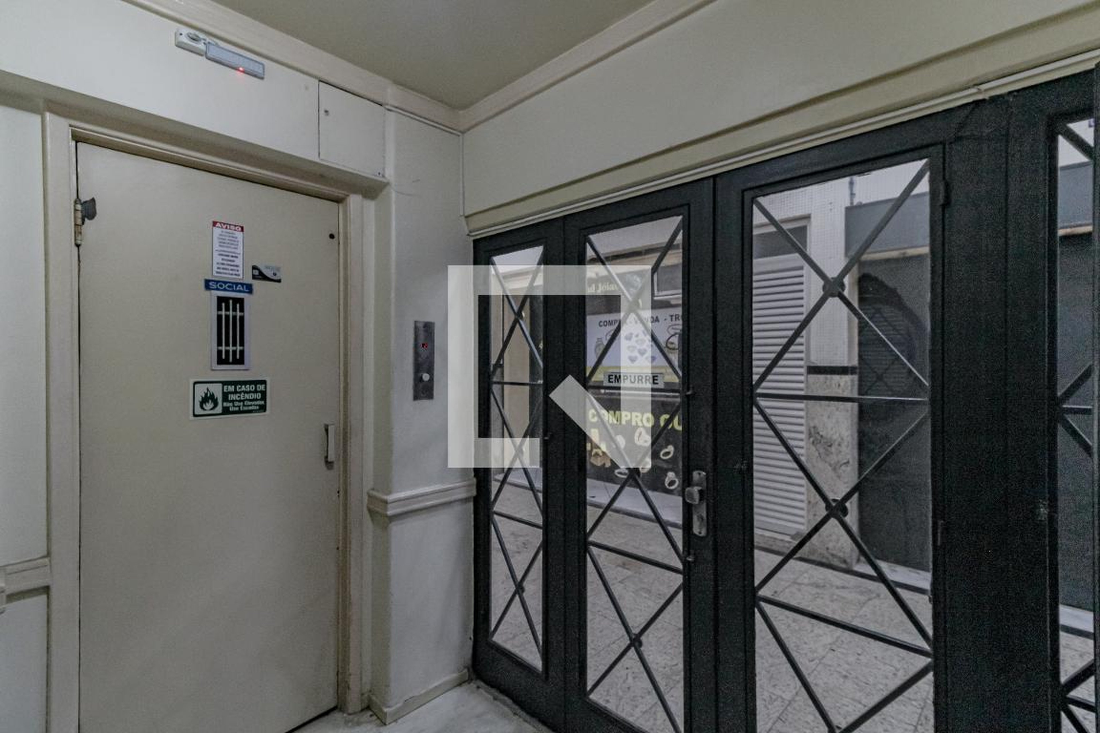 Elevador - Edifício João Machado