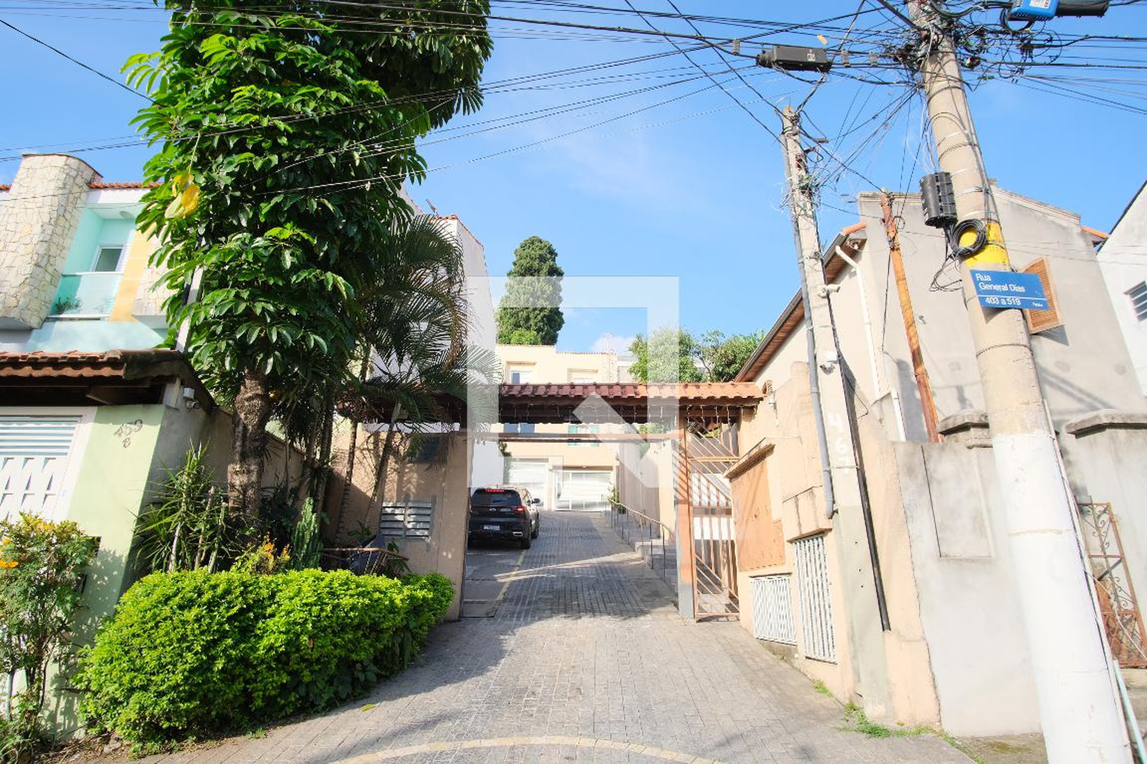 Fachada Condomínio em Rua General Dias, 467