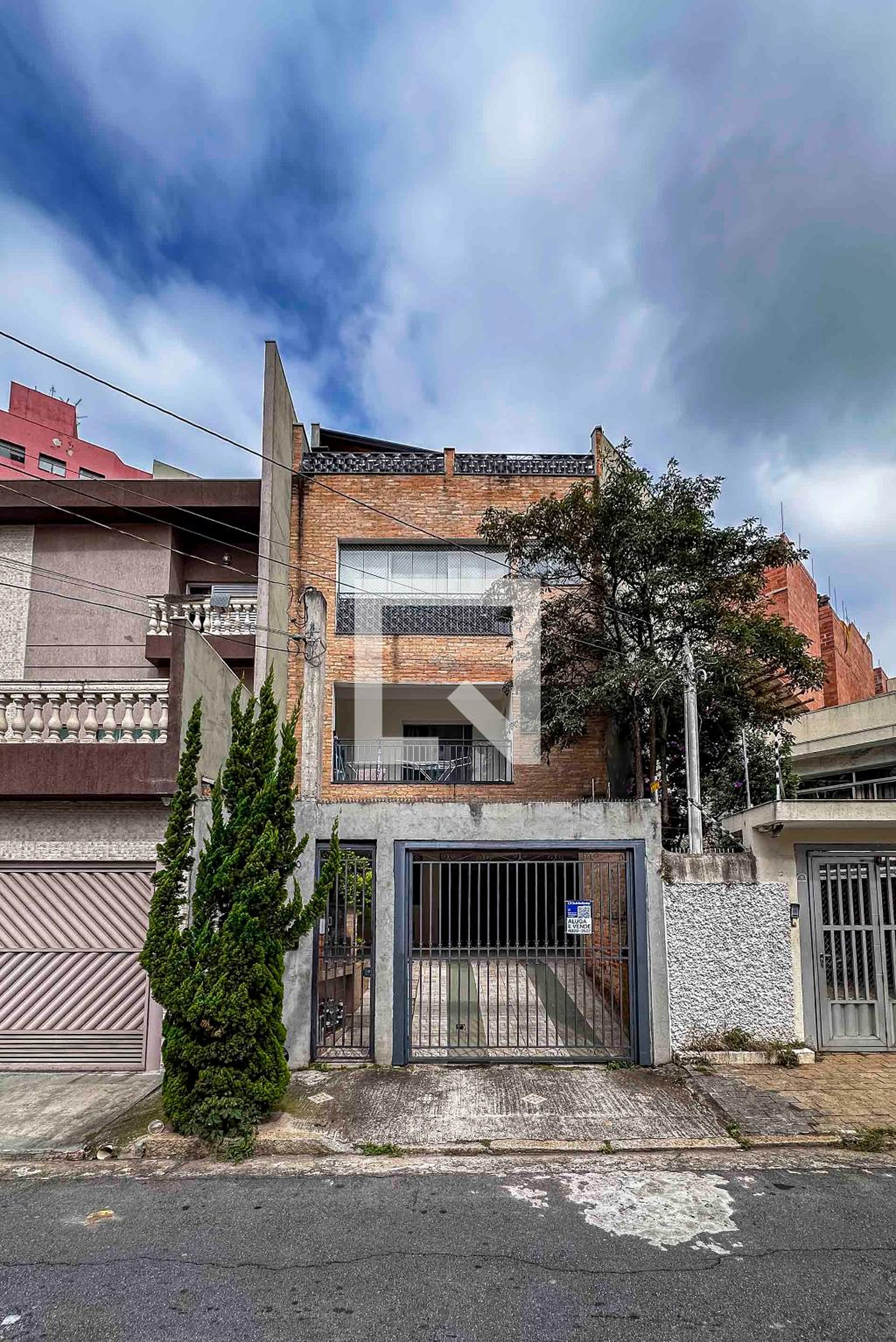 Fachada Condomínio em Rua Peru, 166