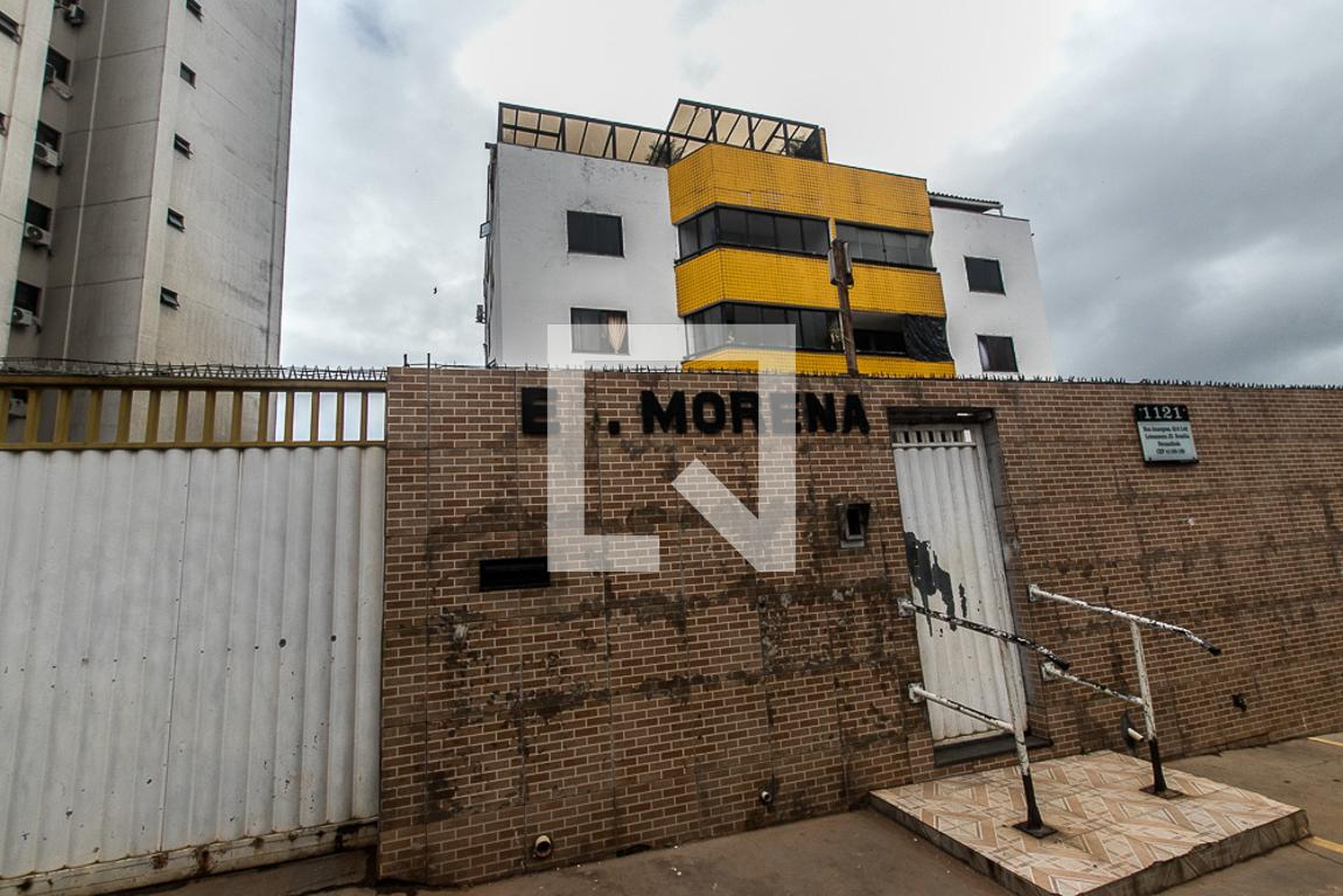 Fachada Condomínio em Rua Amargosa, 112