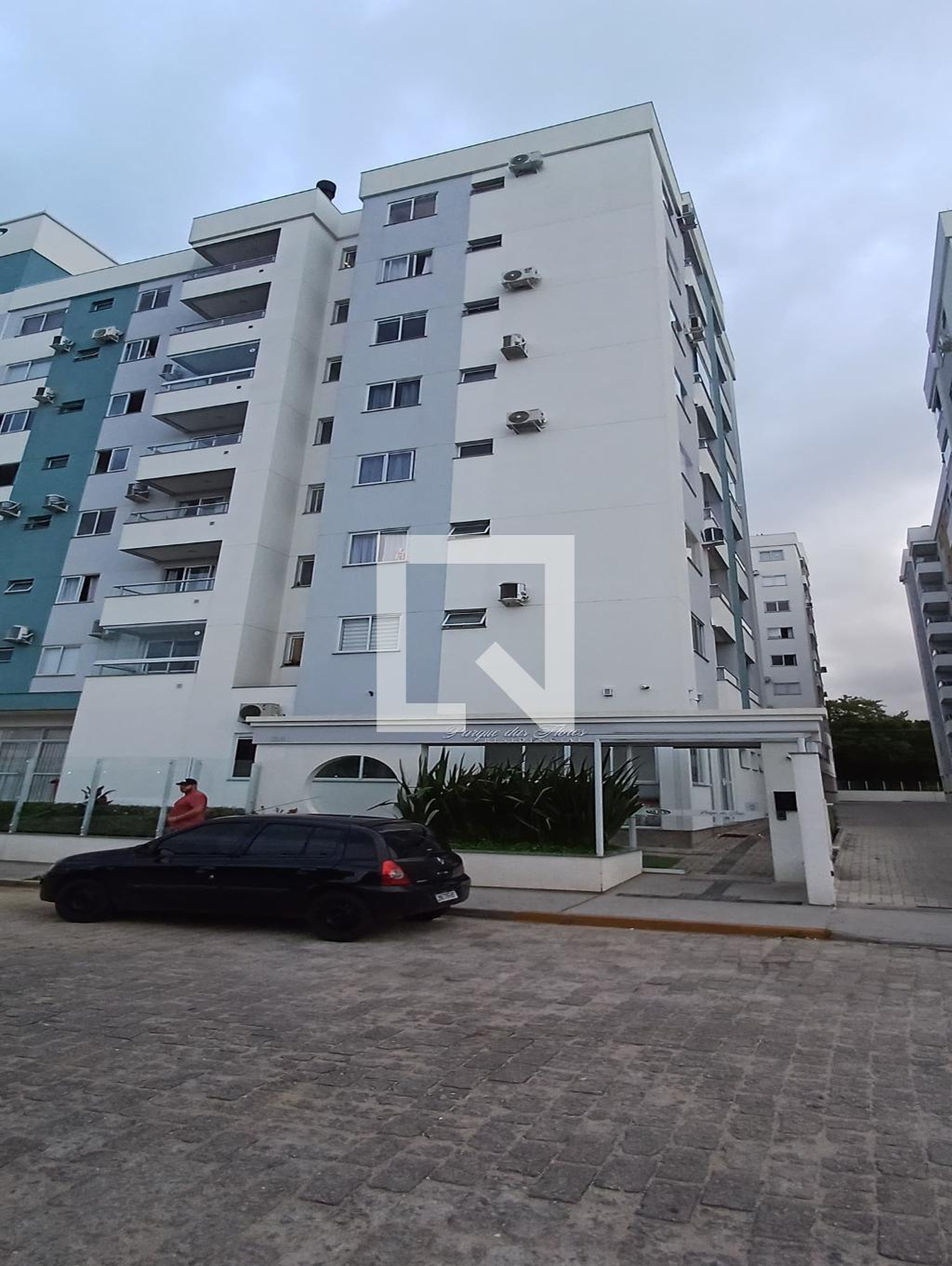 Fachada do Prédio Condomínio Parque das Flores