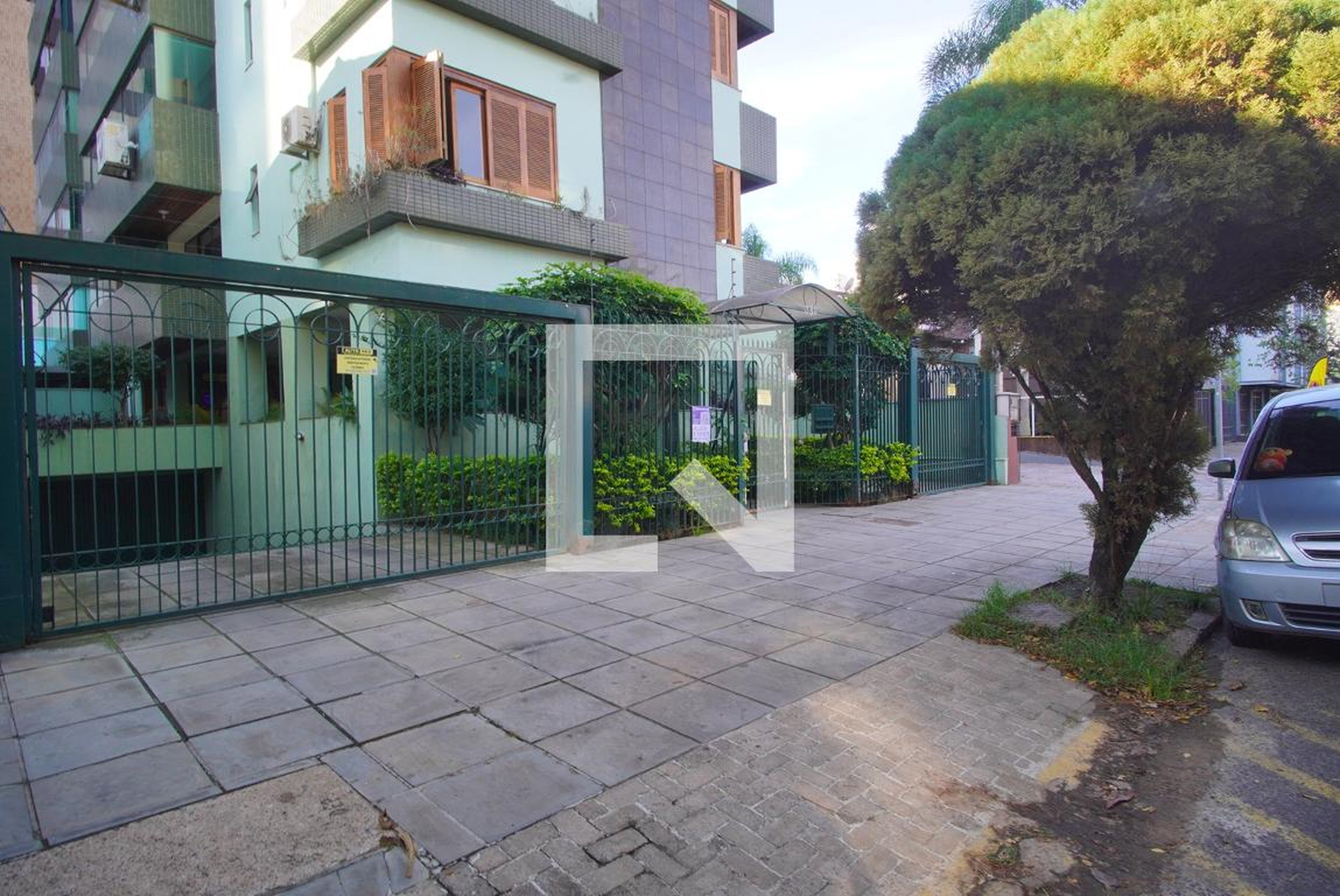 Fachada Condomínio em Rua Passo da Pátria, 382