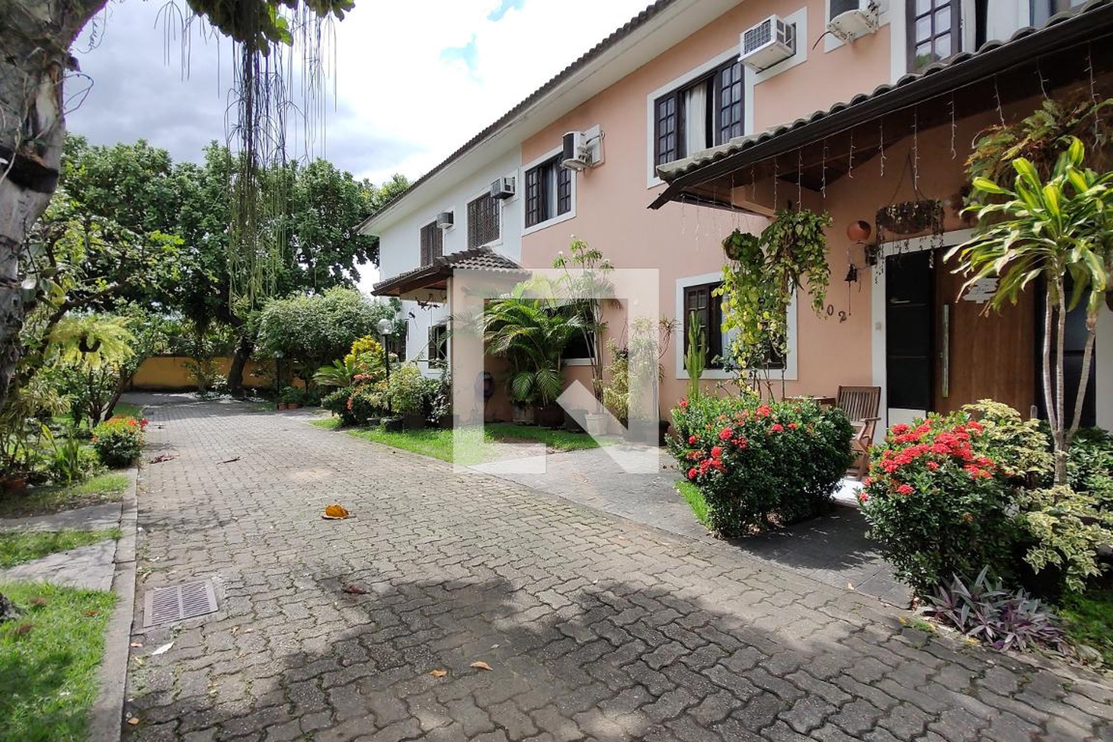 Condomínio - Moradas do Alto