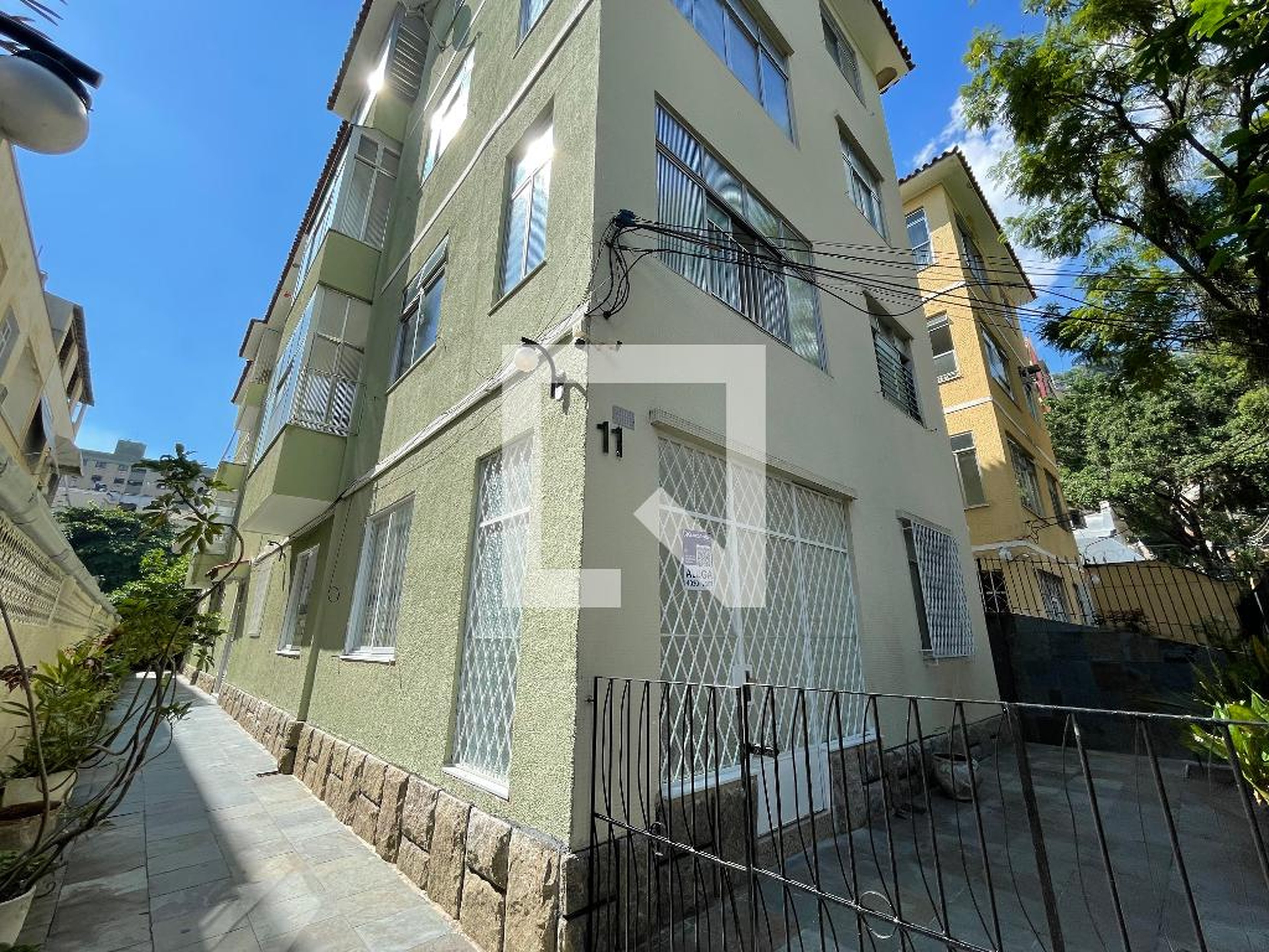 Fachada Condomínio em Rua Natalina, 11