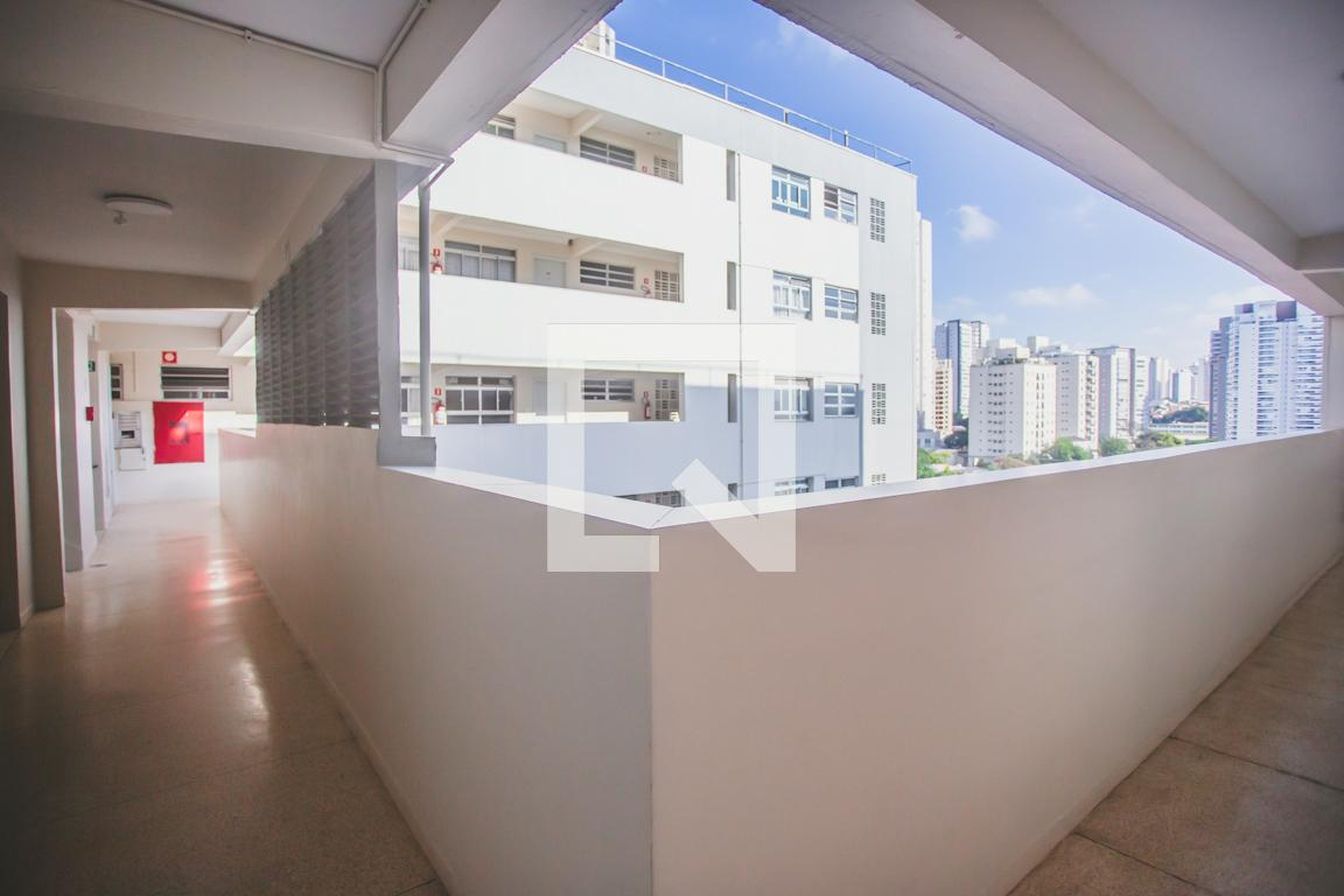 Hall - Edifício Santa Terezinha