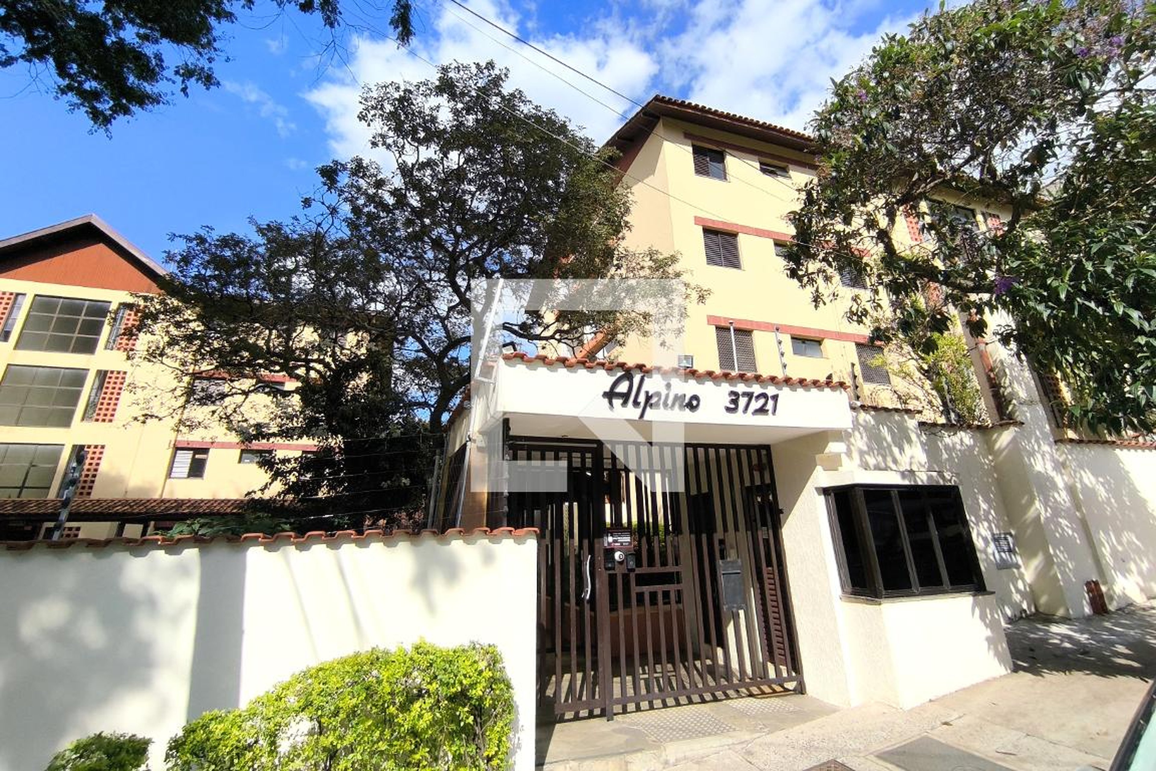 Fachada Condomínio Alpino