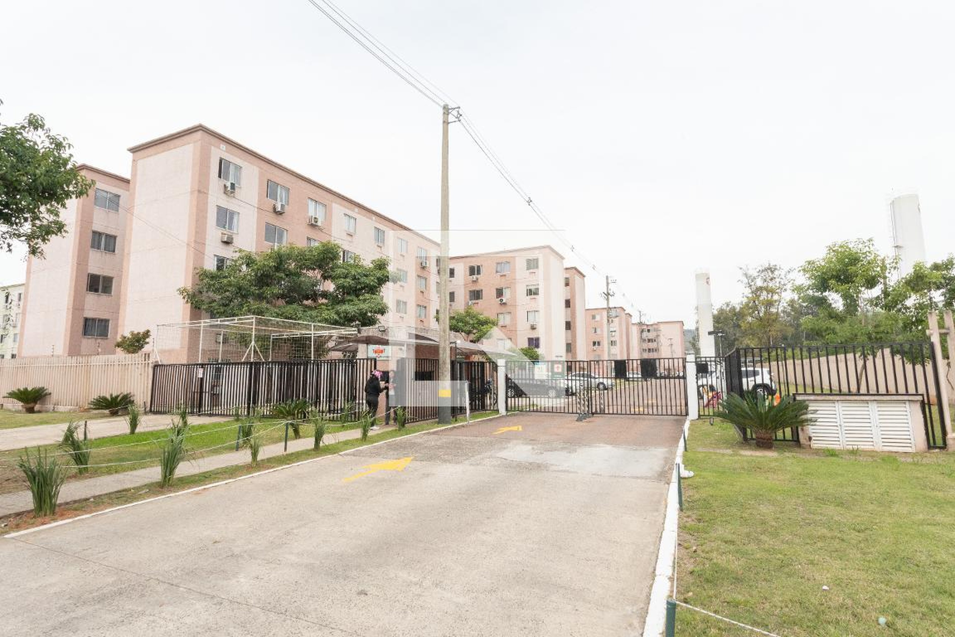 Fachada do Prédio Condomínio em Rua Irmã Teresilda Steffen, 195