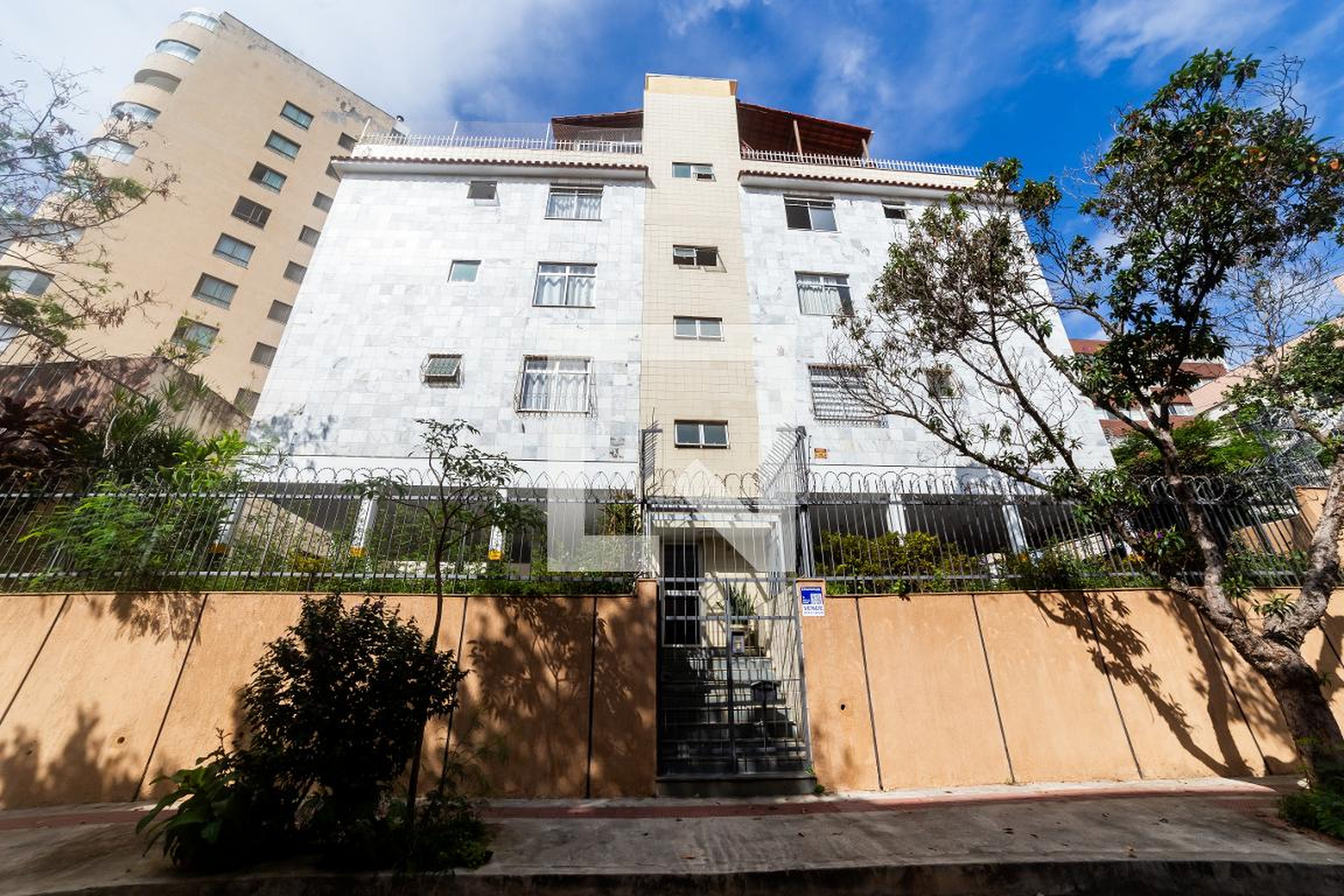 Fachada do Prédio Condomínio em Rua Padre Severino, 461