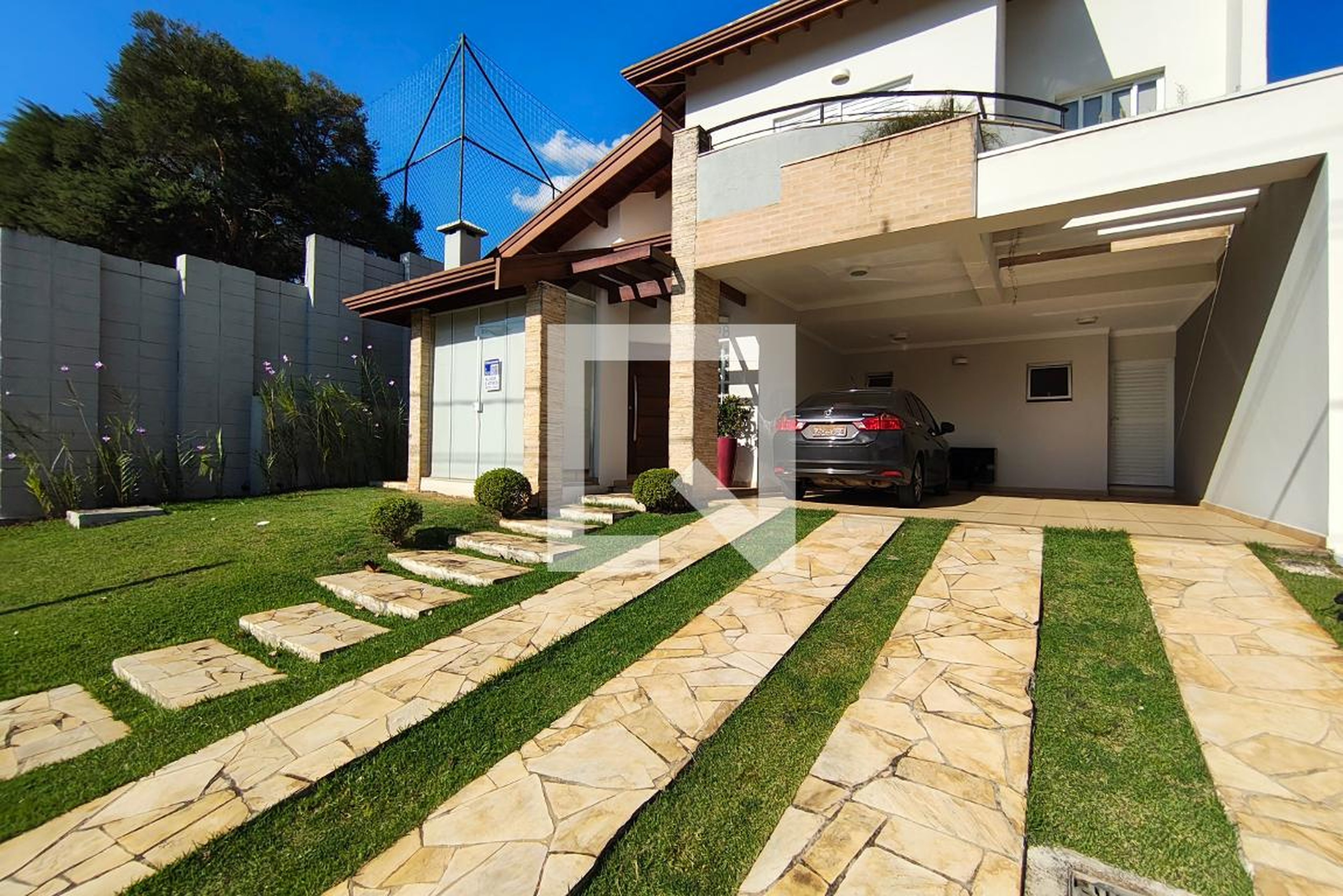 Fachada Condomínio em Rua Expedicionário Guerino Chiminazzo, 328