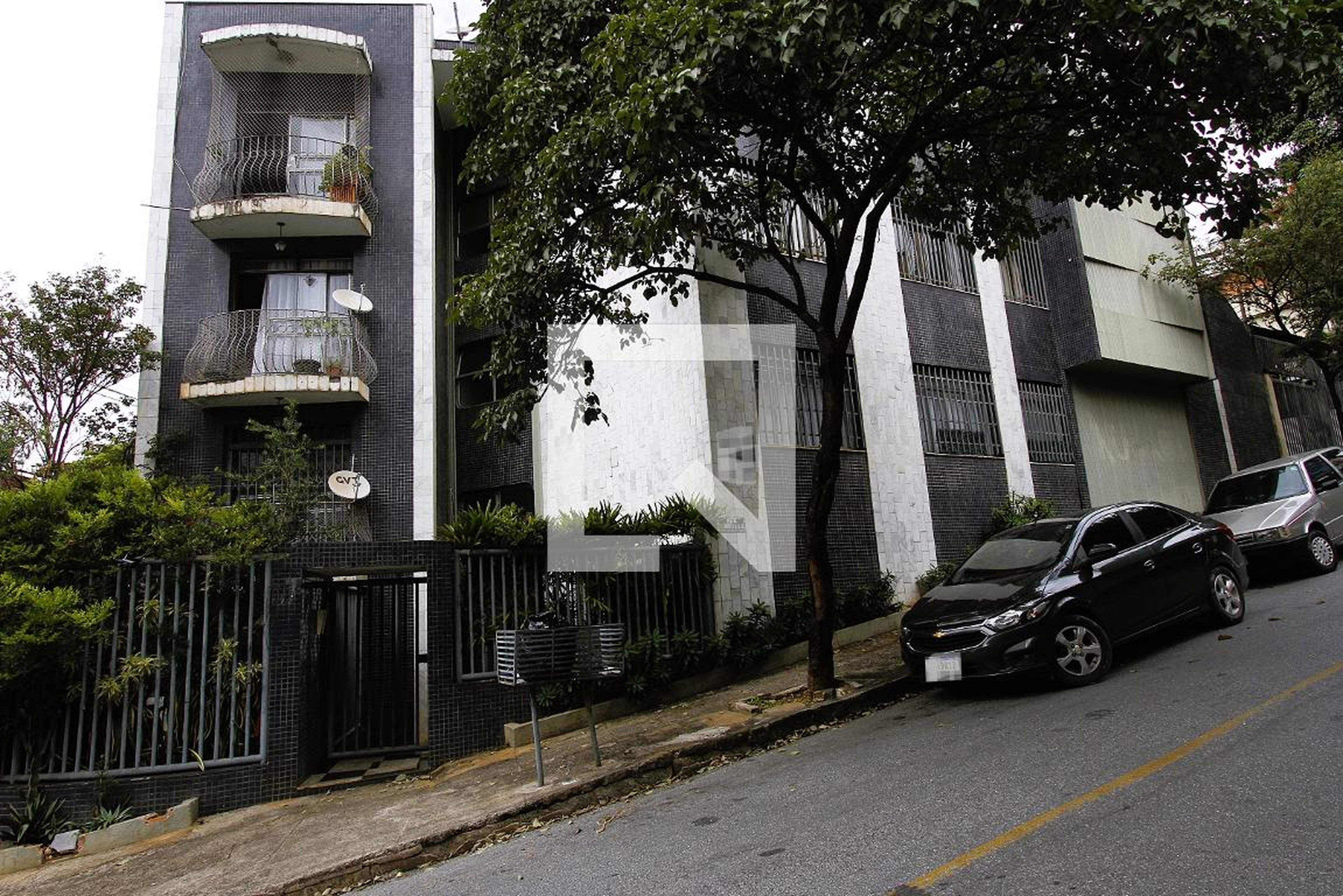 Fachada do Prédio Condomínio em Rua Henrique Sales, 54