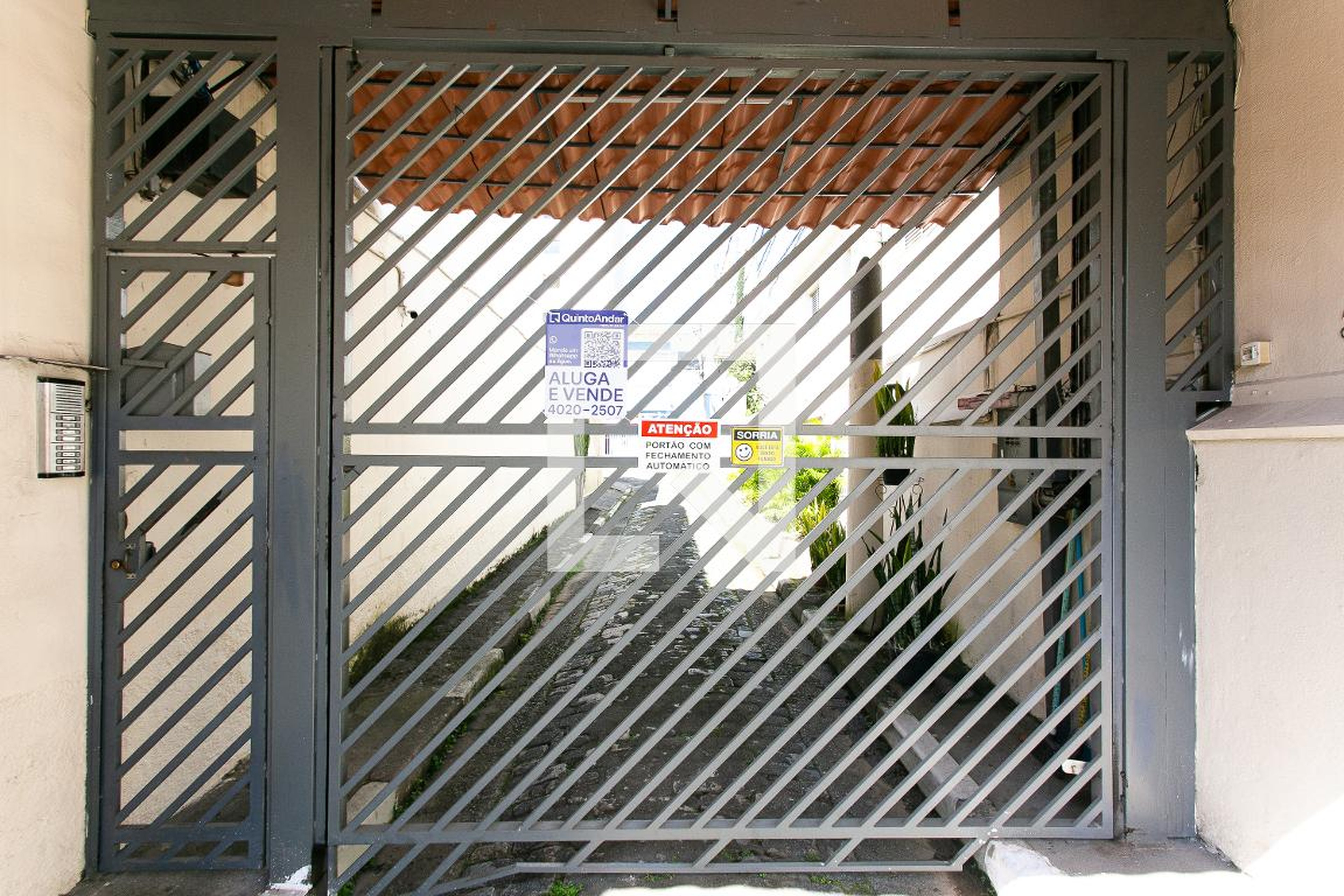 Fachada do Condomínio Condomínio em Rua Waldemar Gardenghi, 20