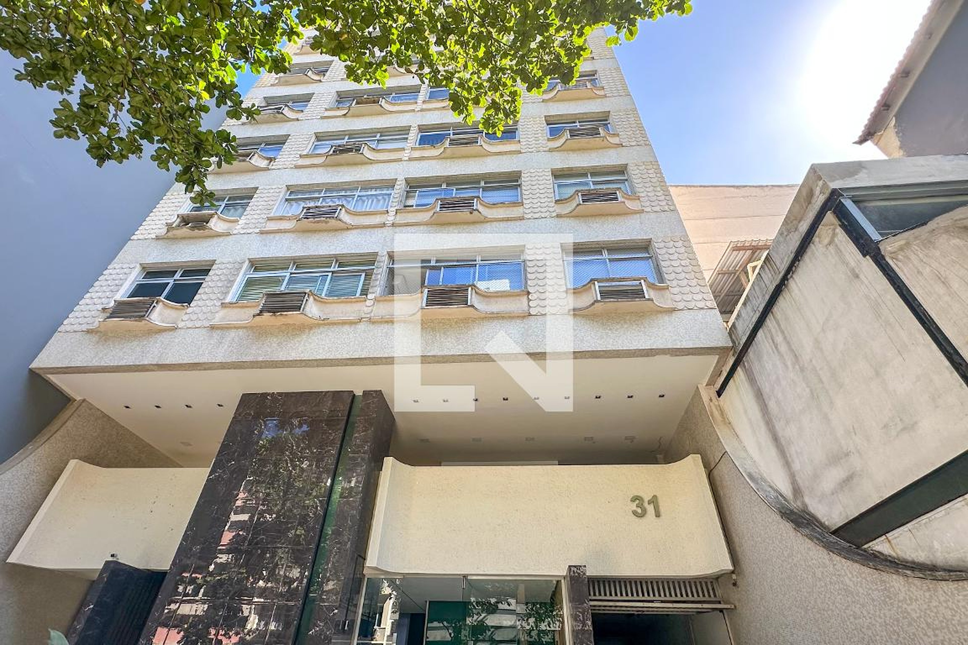 Fachada Condomínio em Rua Vinícius de Moraes, 31