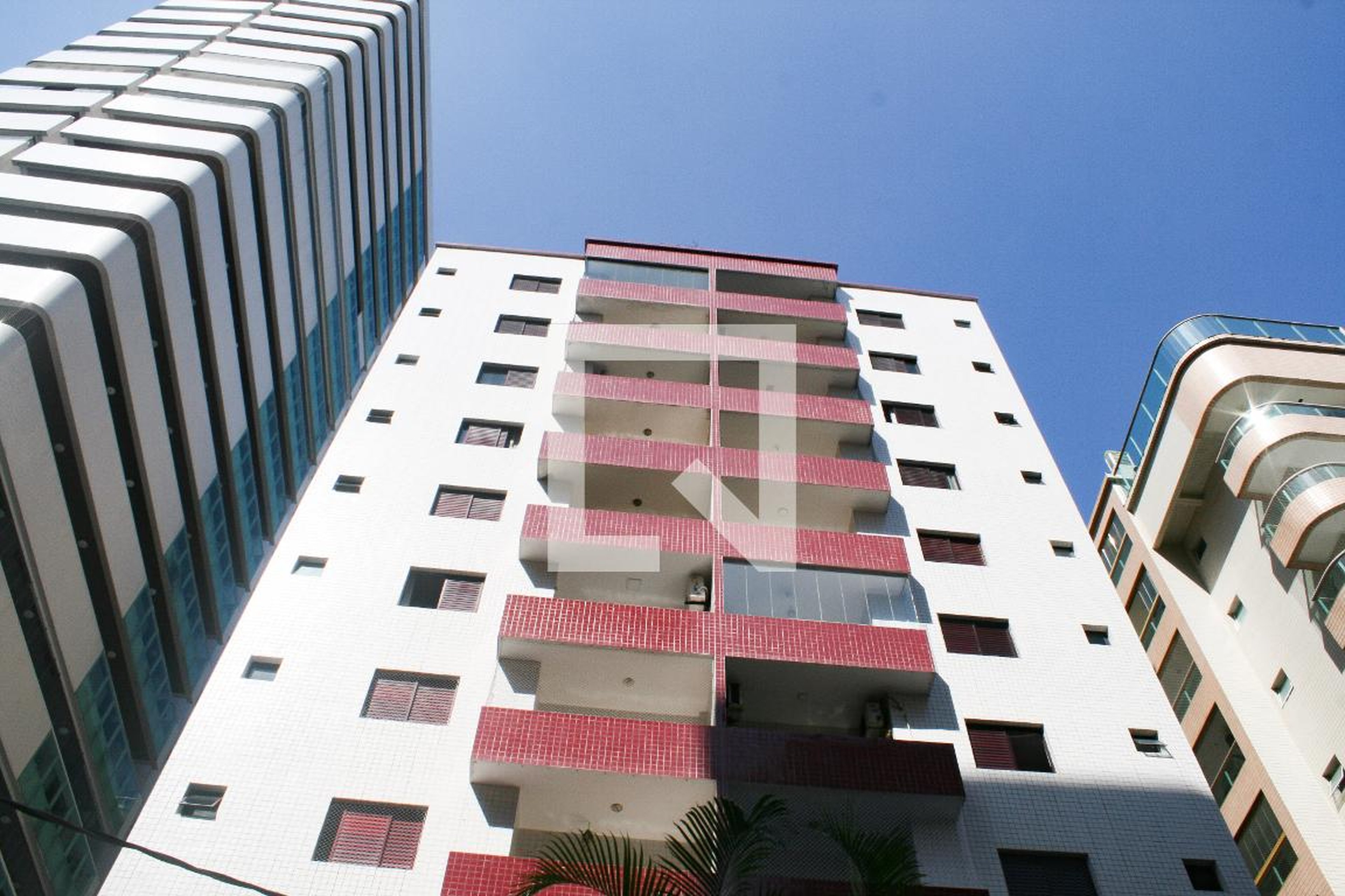 Fachada do Prédio Condomínio Monica