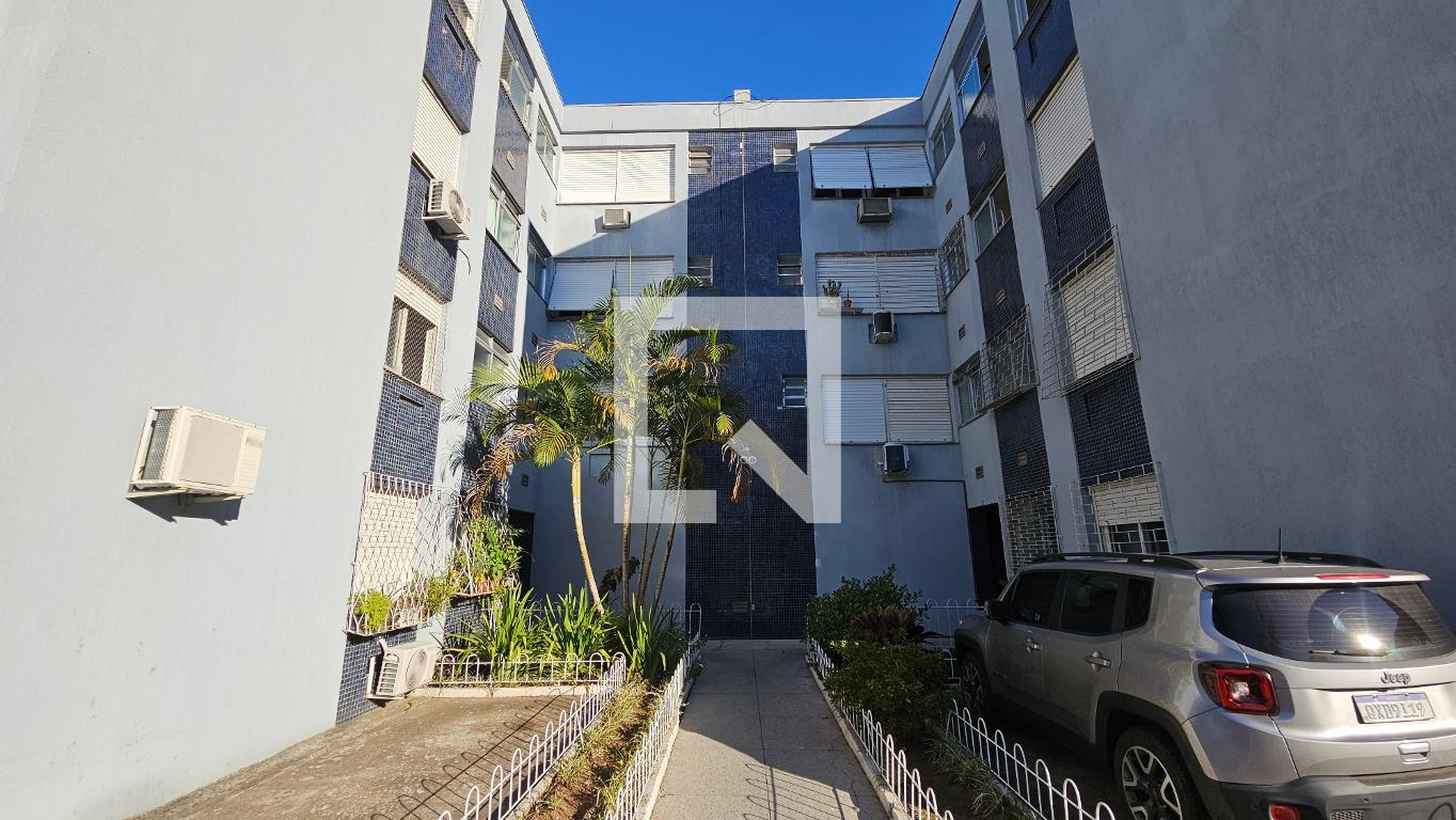 Fachada Condomínio em Rua Sapê, 115