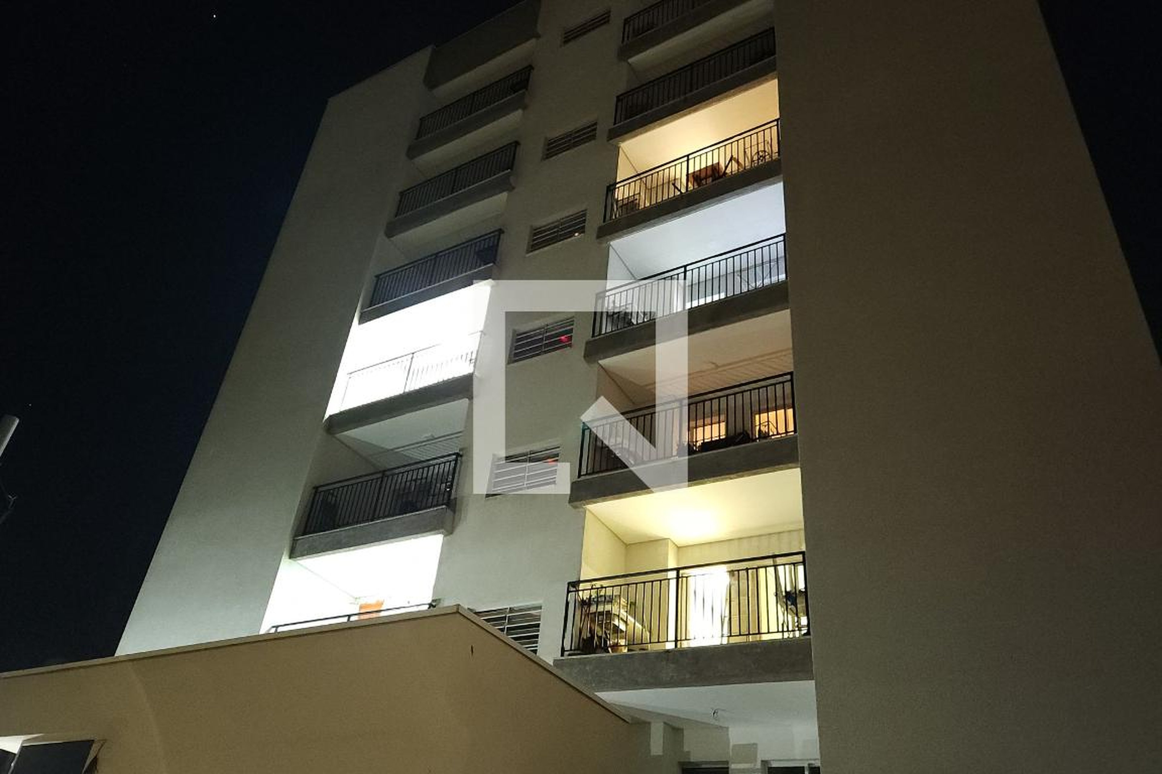 Fachada Condomínio em Travessa Comendador José Francisco Fernandes, 200