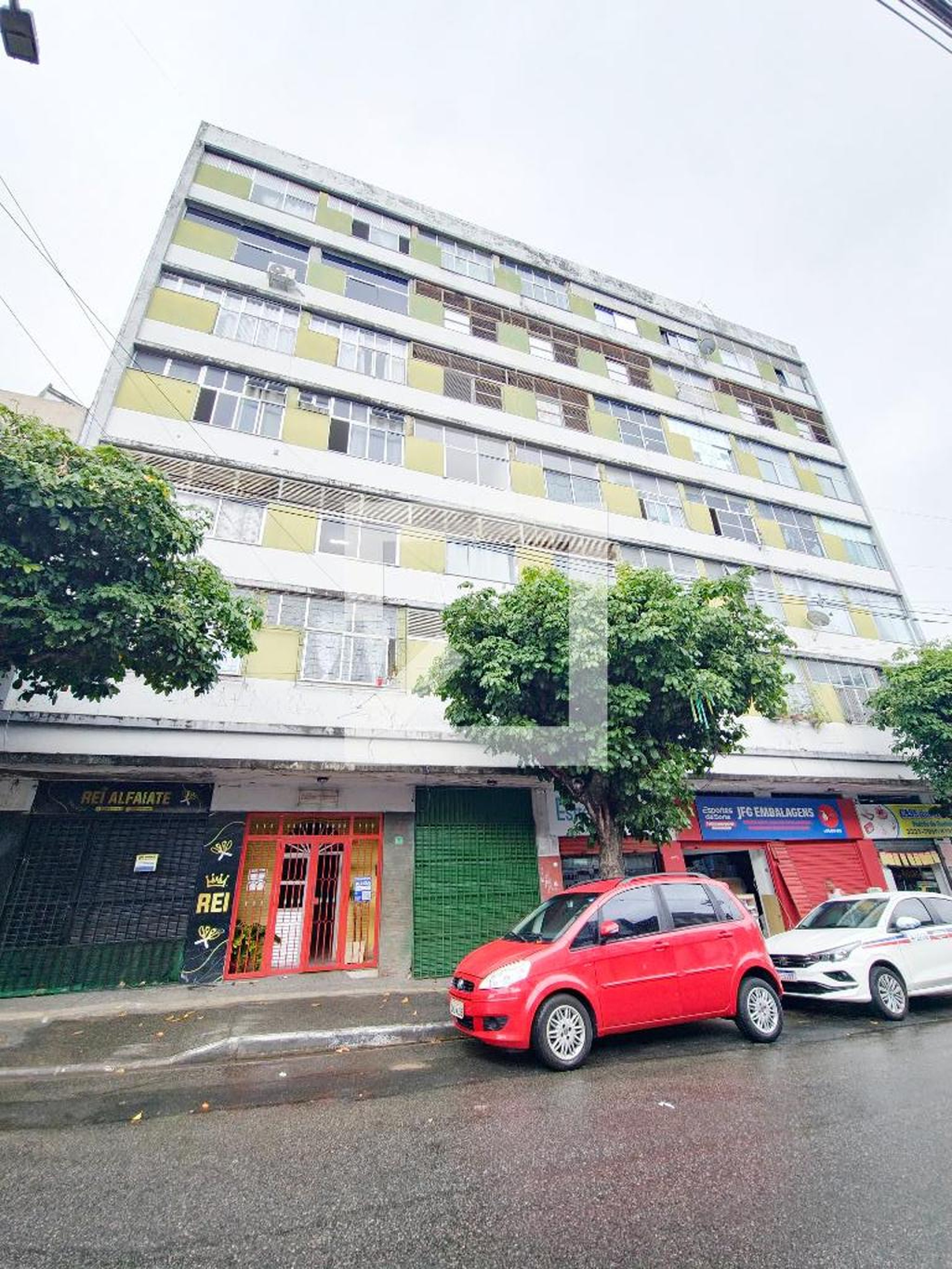 Fachada do Prédio Condomínio em Ladeira da Independência, 70