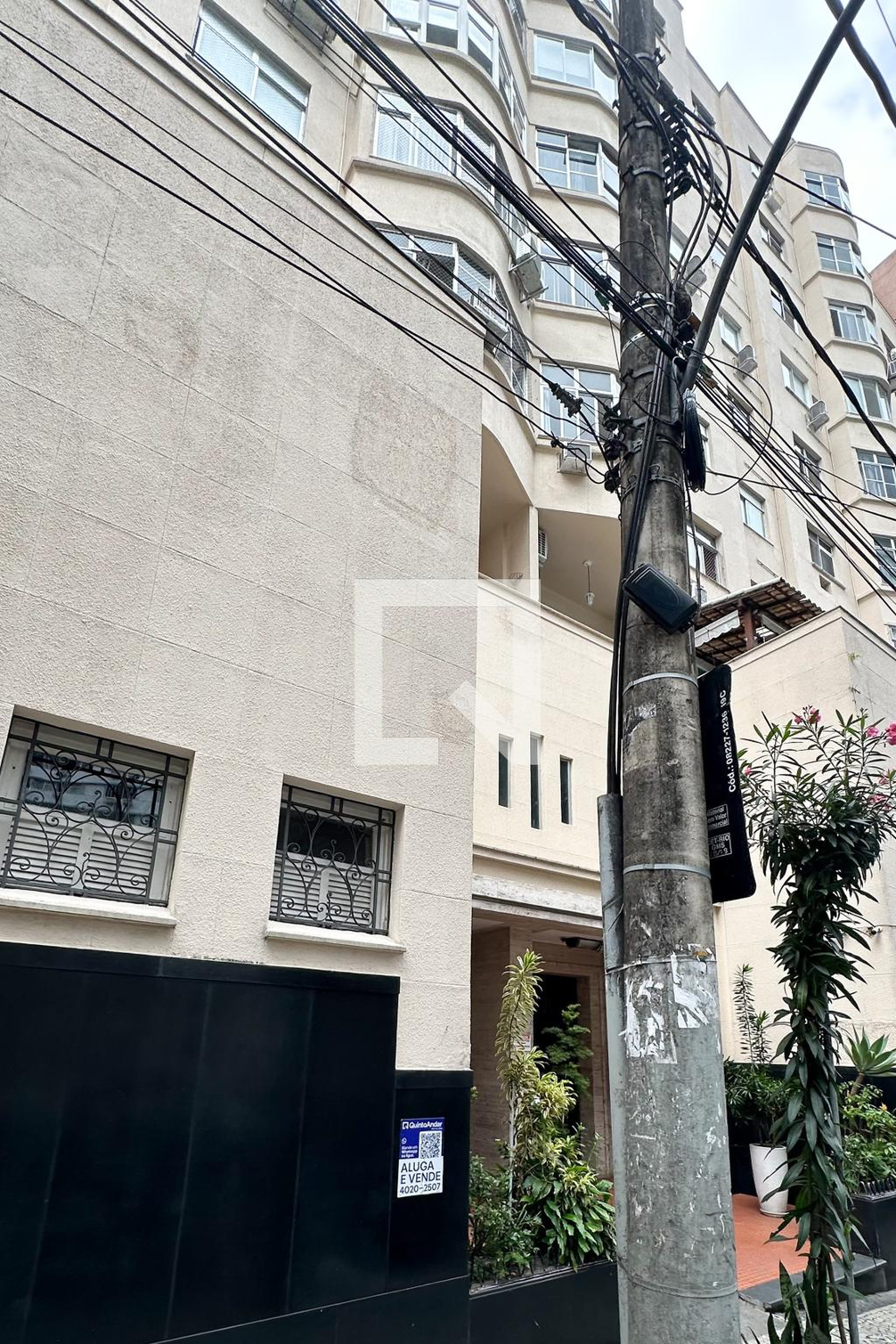 Fachada Edifício Pajussara