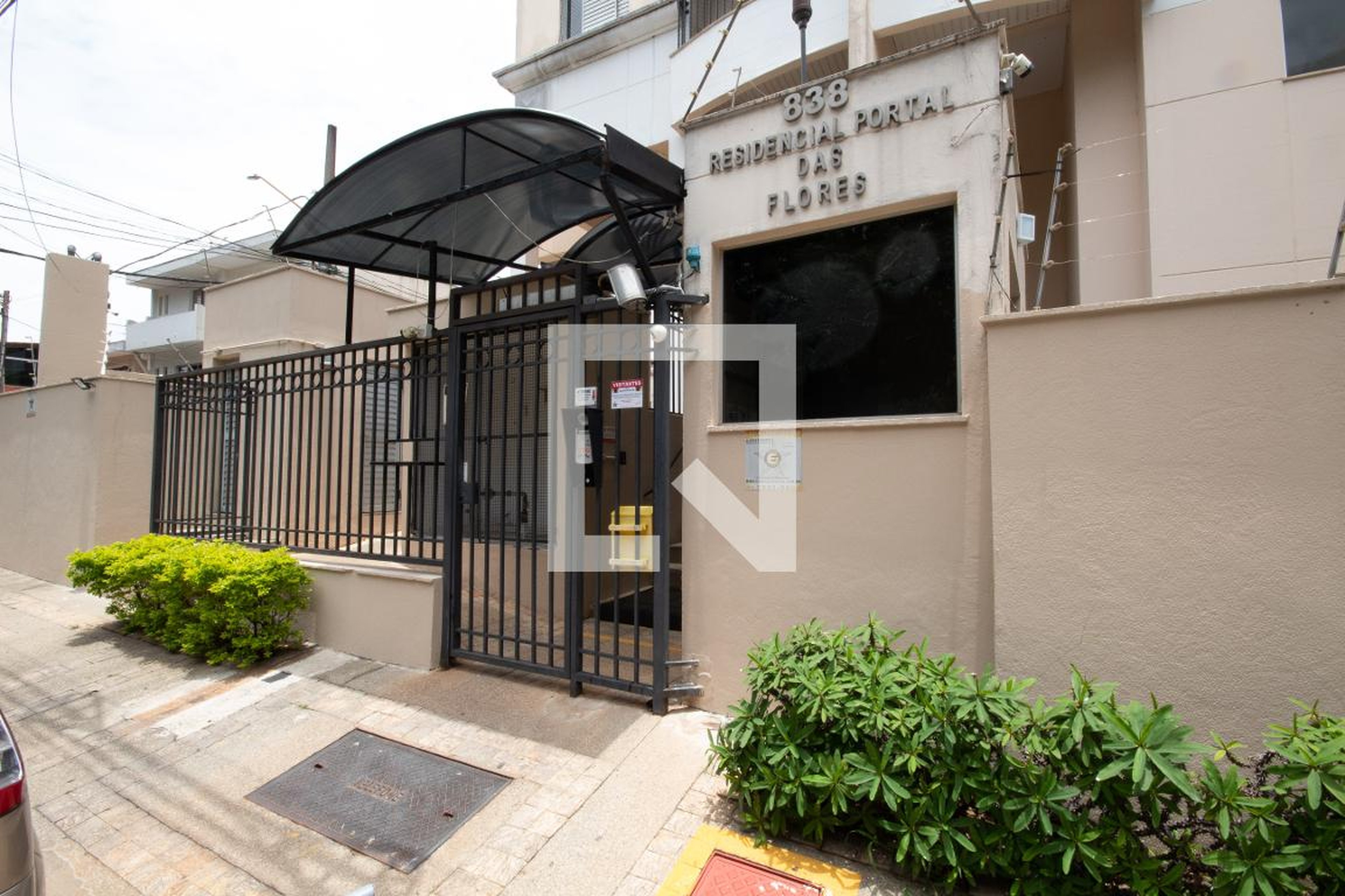 Fachada Condomínio em Rua Alberto Cortez, 838