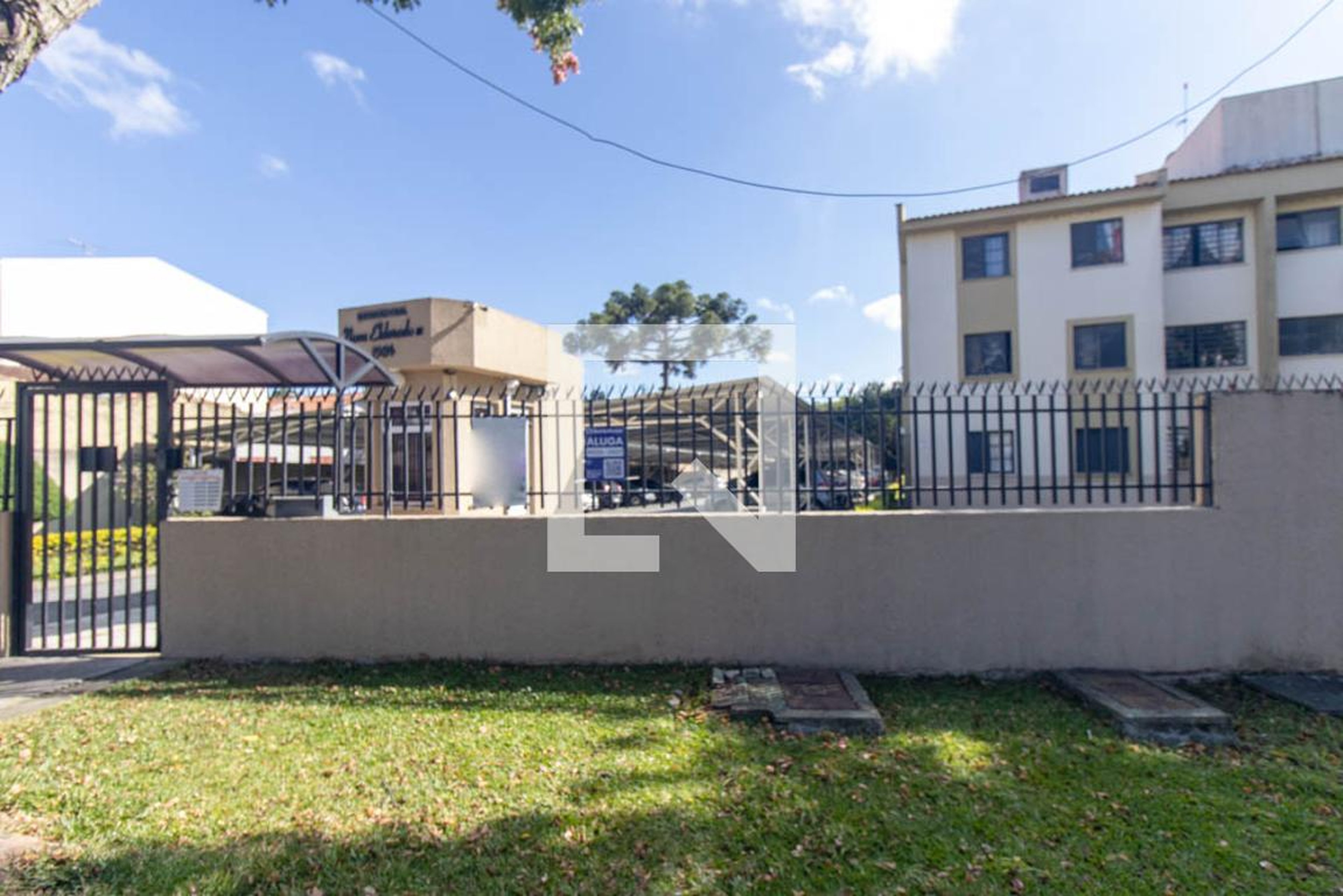 Fachada Condomínio em Rua Irmã Flávia Borlet, 1984