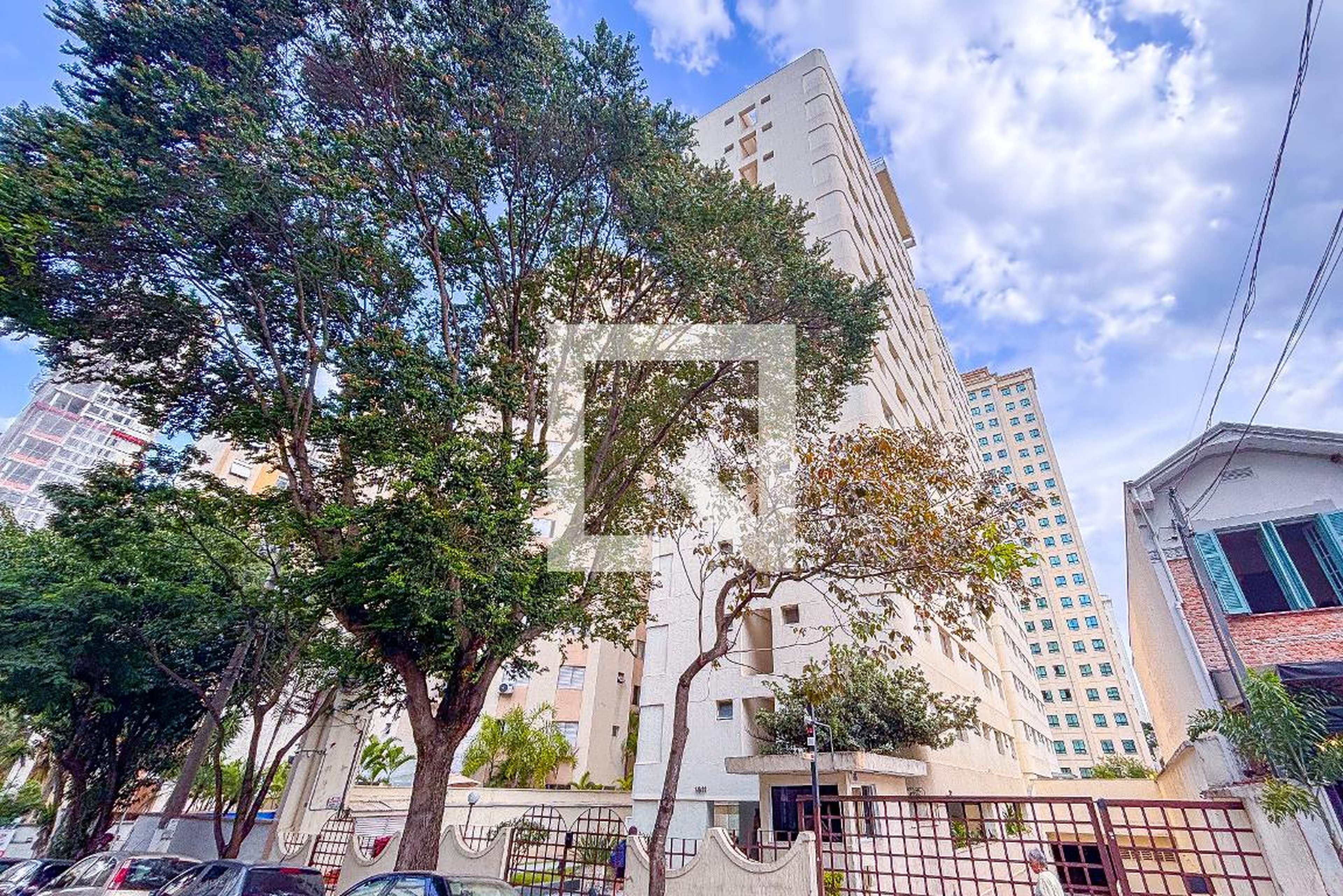 Fachada Condomínio Oscar Ville