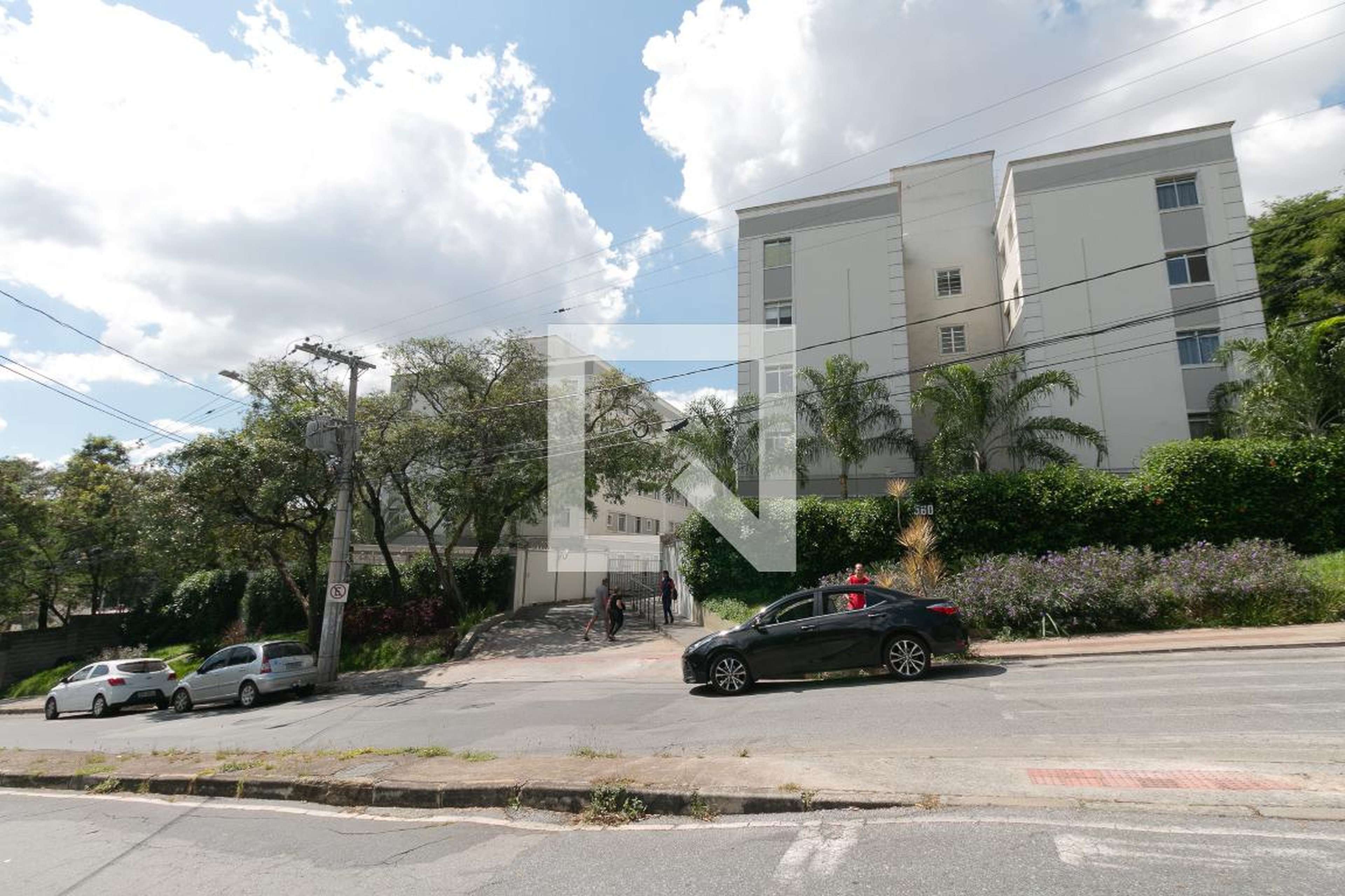 Fachada Condomínio em Rua Osório Duque Estrada, 506