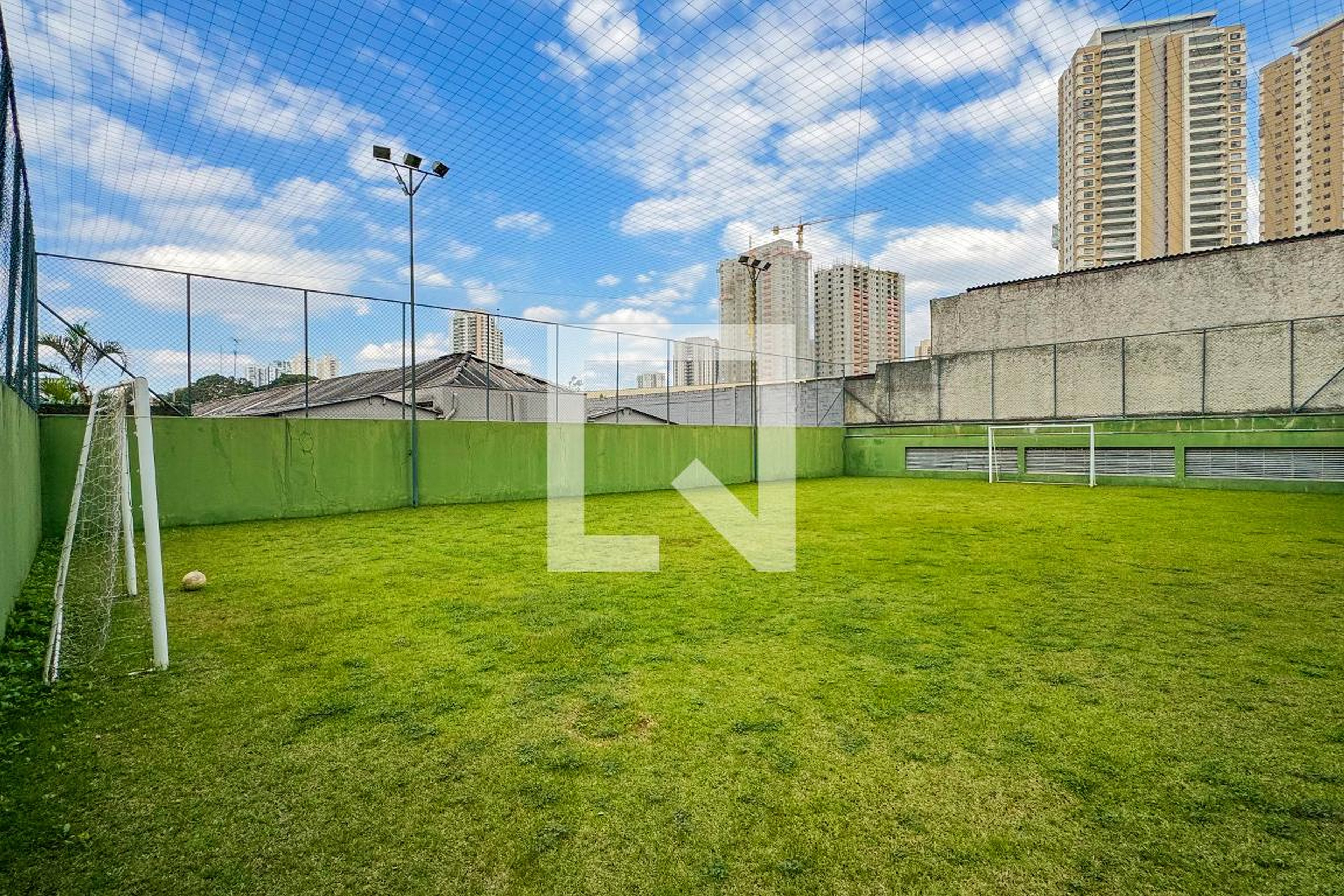 Campo de Futebol - Edifício Missouri