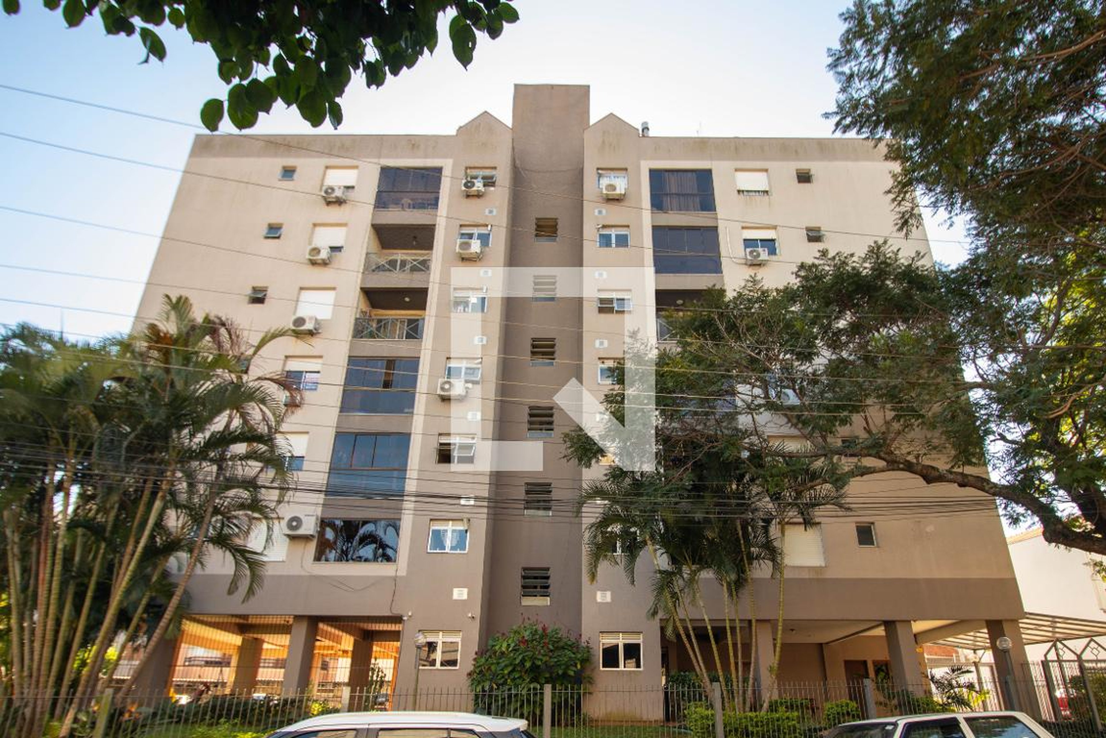 Fachada Condomínio em Rua Madre Bárbara Maix, 365