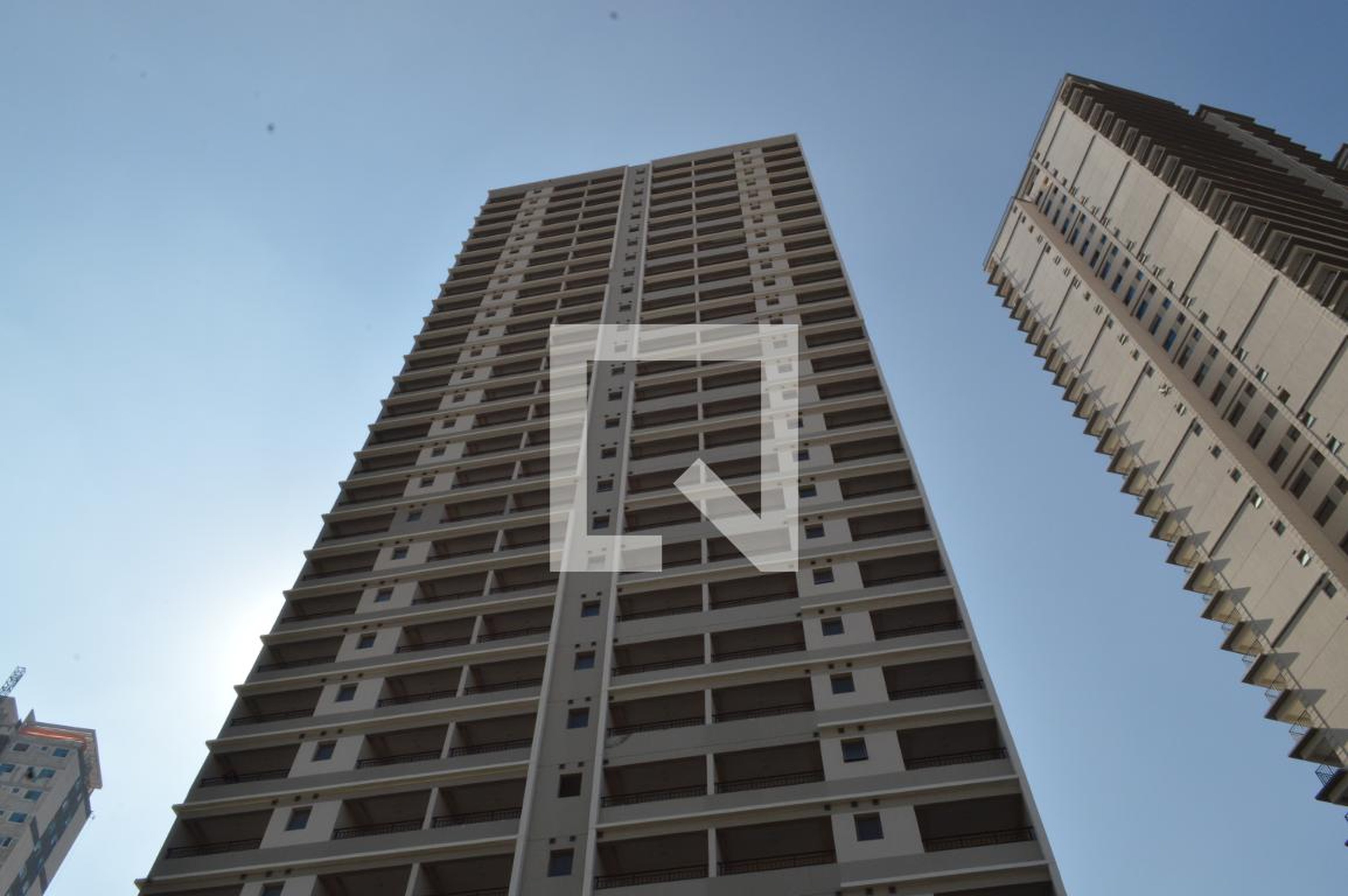 Fachada Condomínio em Rua Ettore Lantieri, 109