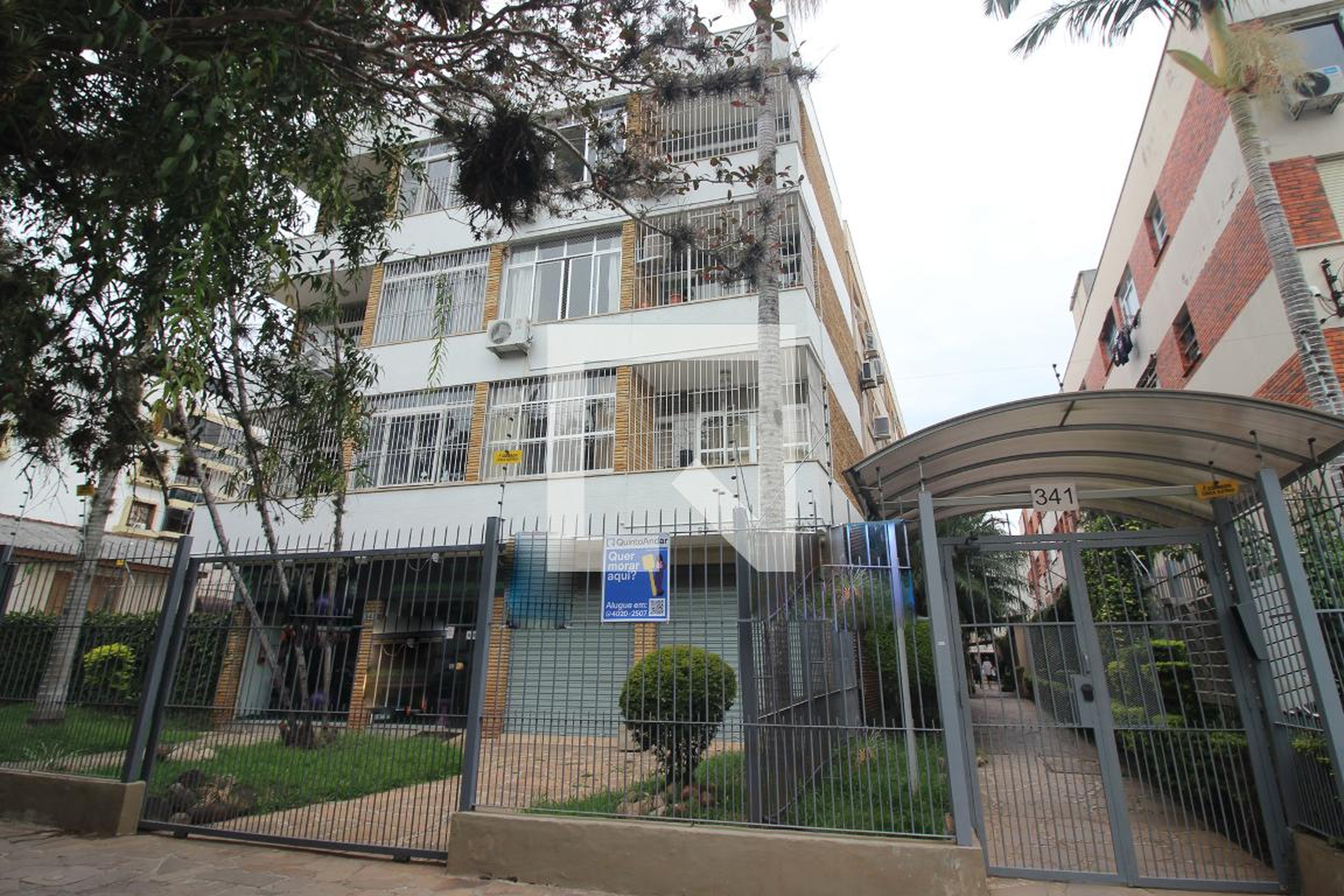 Fachada do Prédio Condomínio Kronbauher