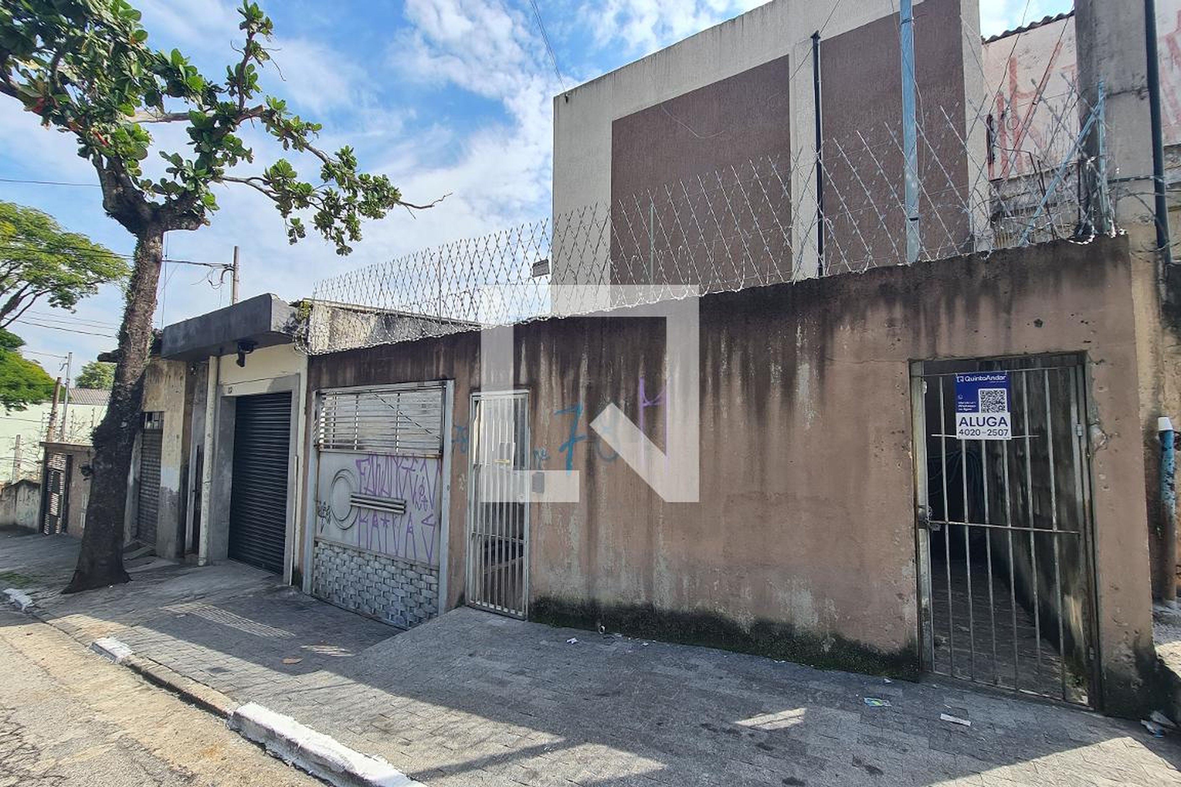 Fachada Condomínio em Rua Francisco Rebelo, 78