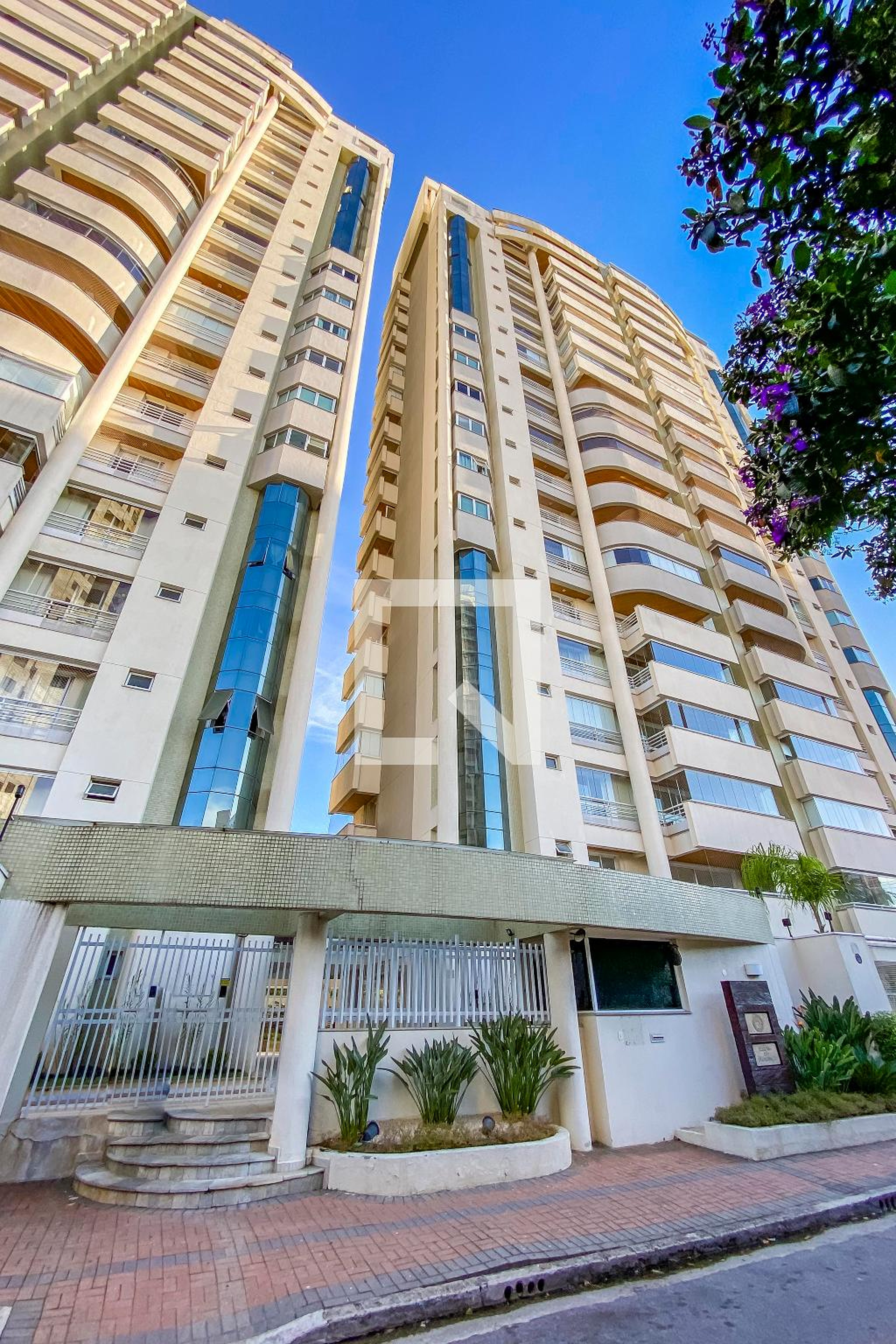 Fachada Condomínio Jardim de Florença