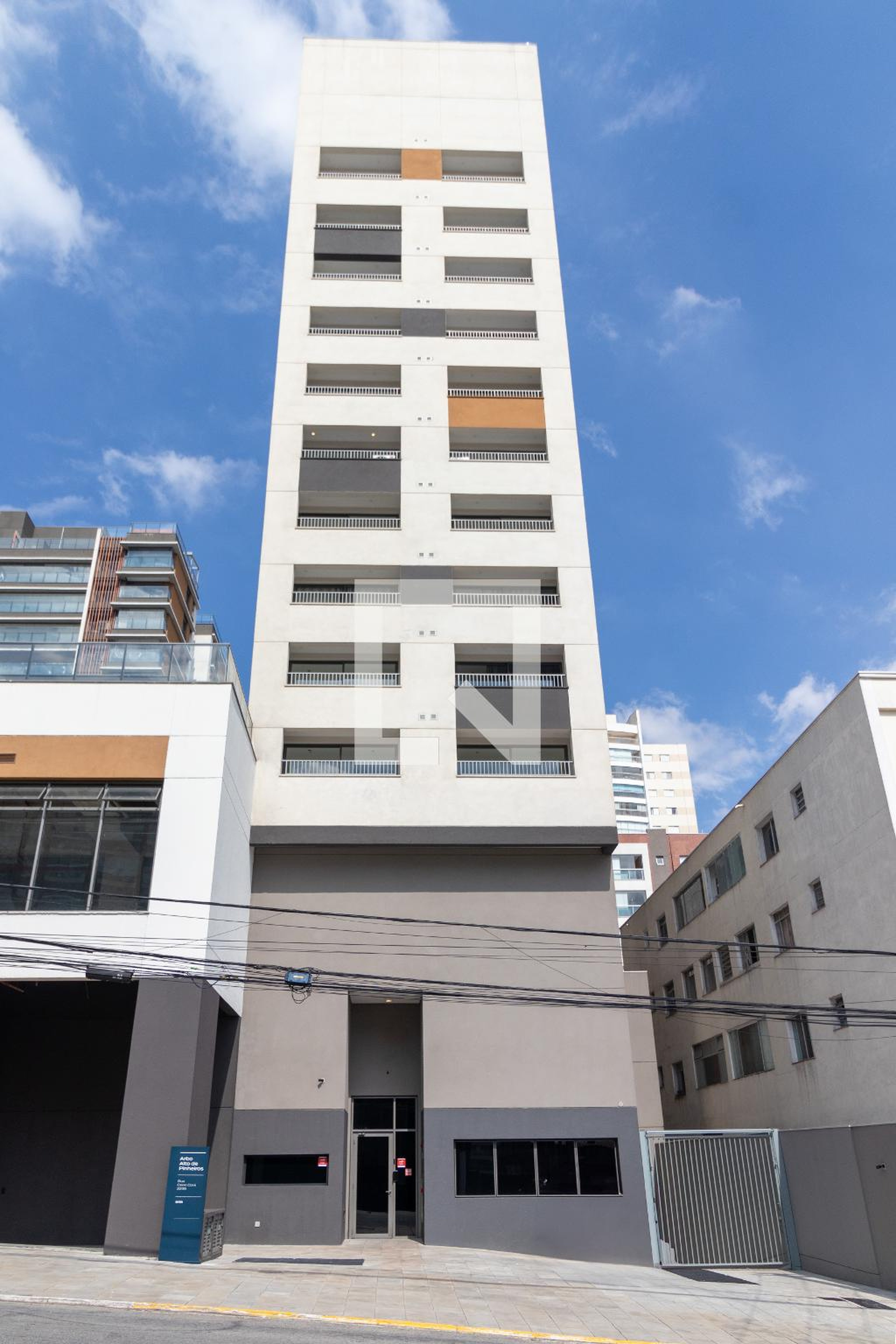 Fachada Condomínio Arbo Alto de Pinheiros