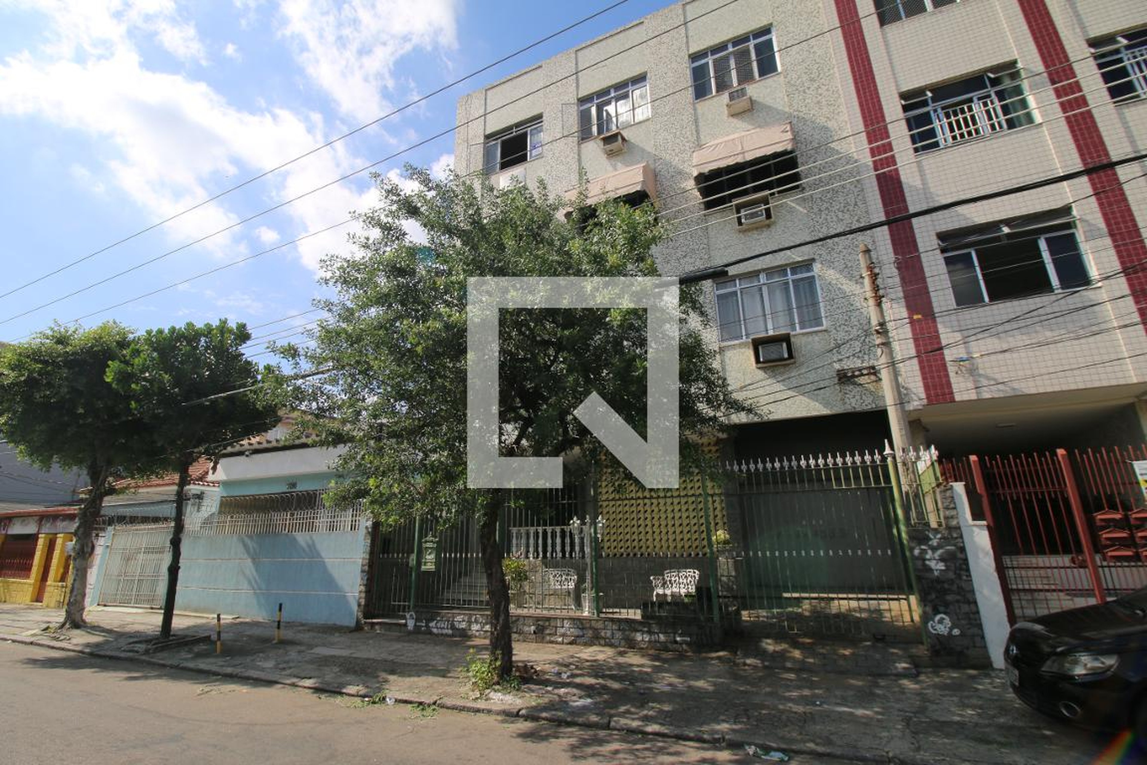 Fachada Condomínio em Avenida Oliveira Belo, 1140