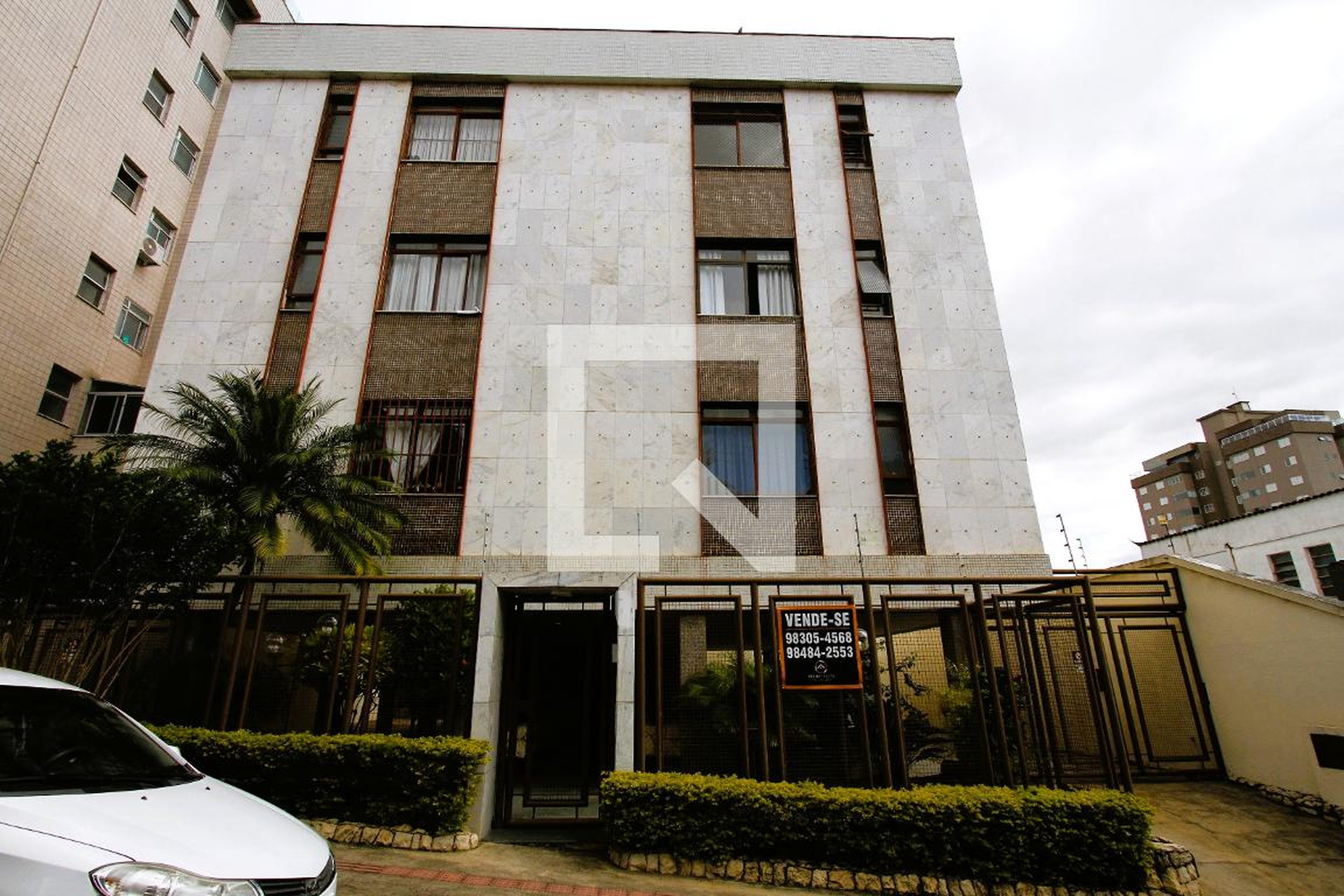 Fachada do Prédio Condomínio em Rua Amparo, 74