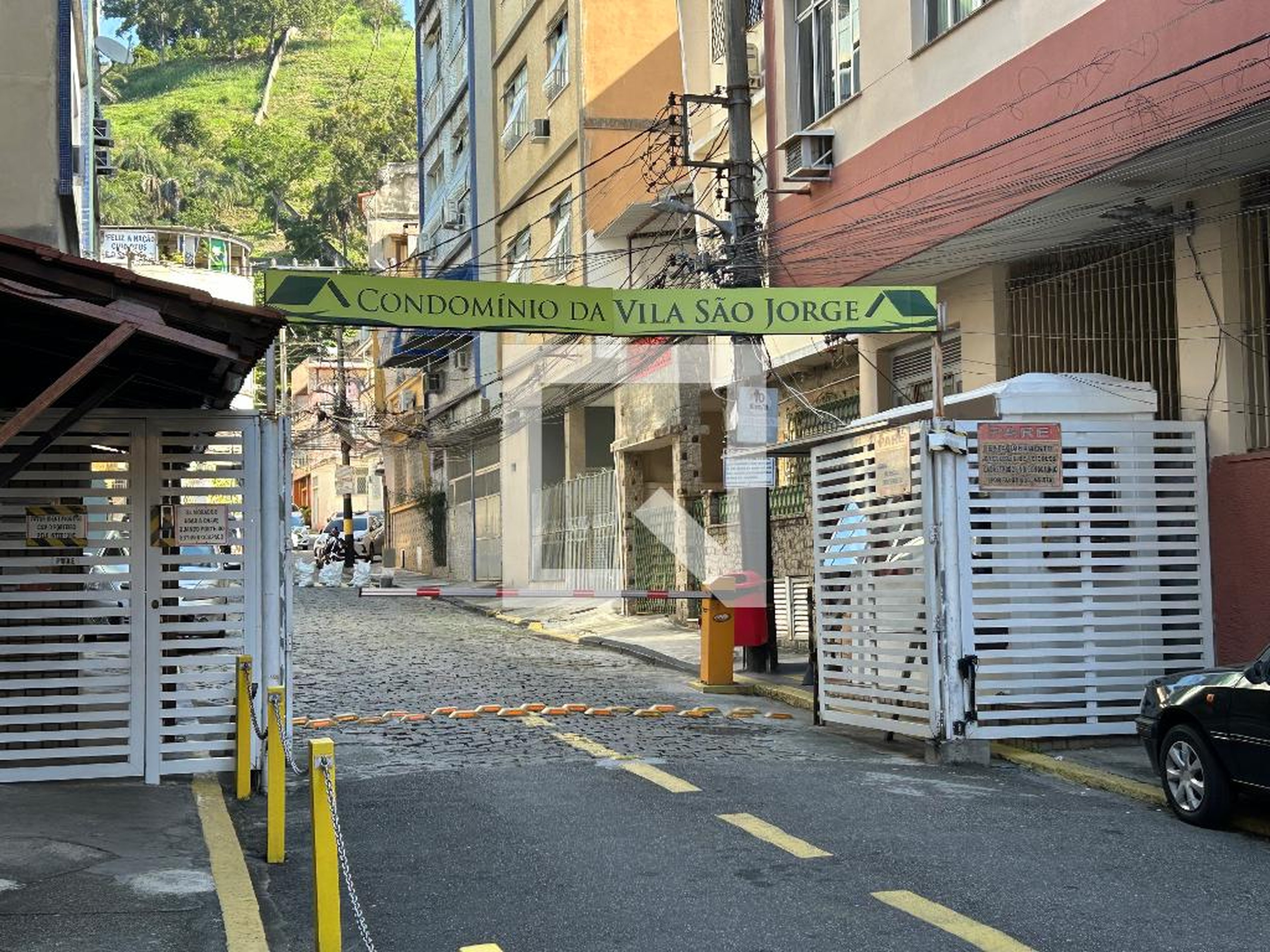 Portaria Condomínio em Rua Aquidabã, 6