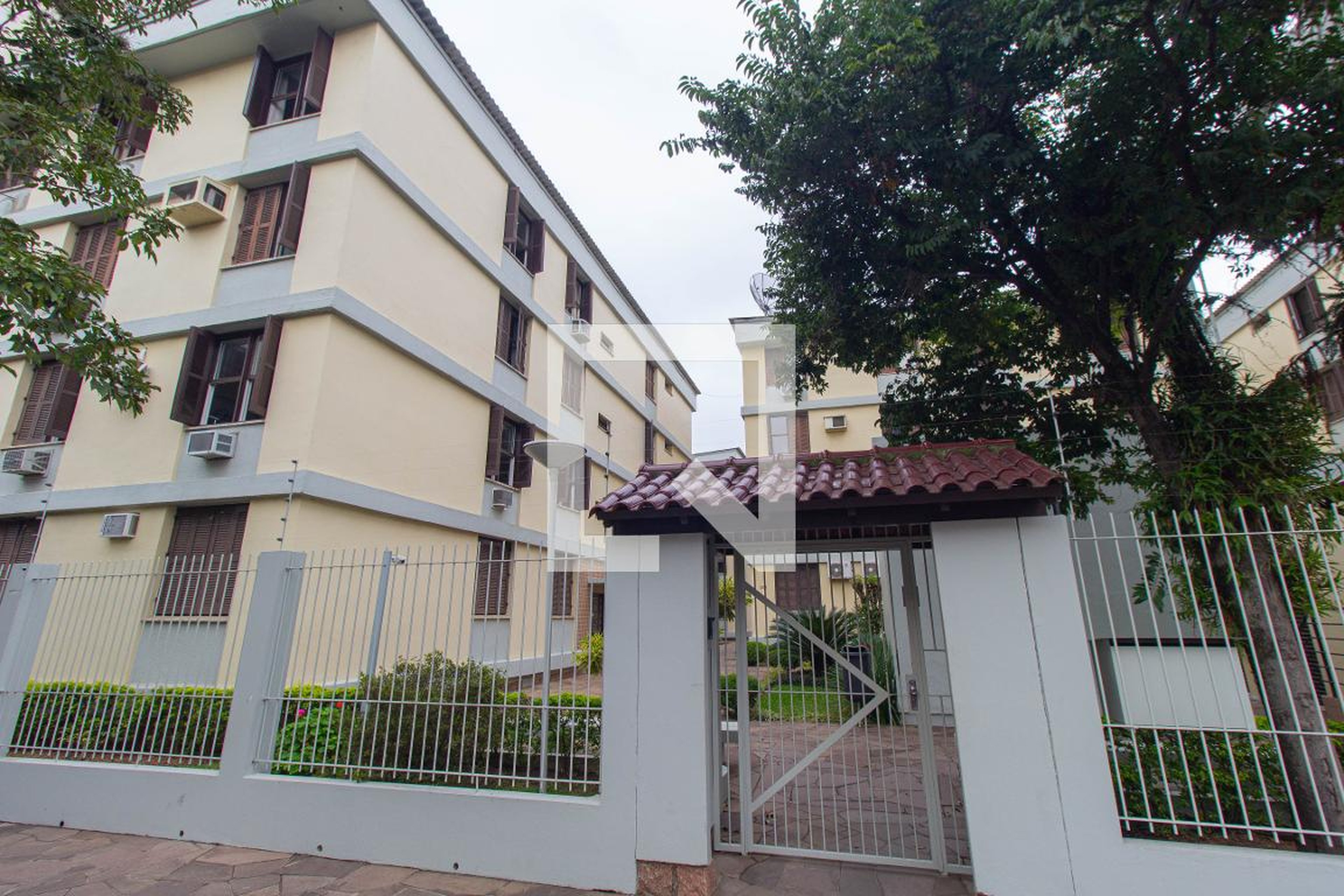 Fachada Condomínio em Rua São Pedro, 1251