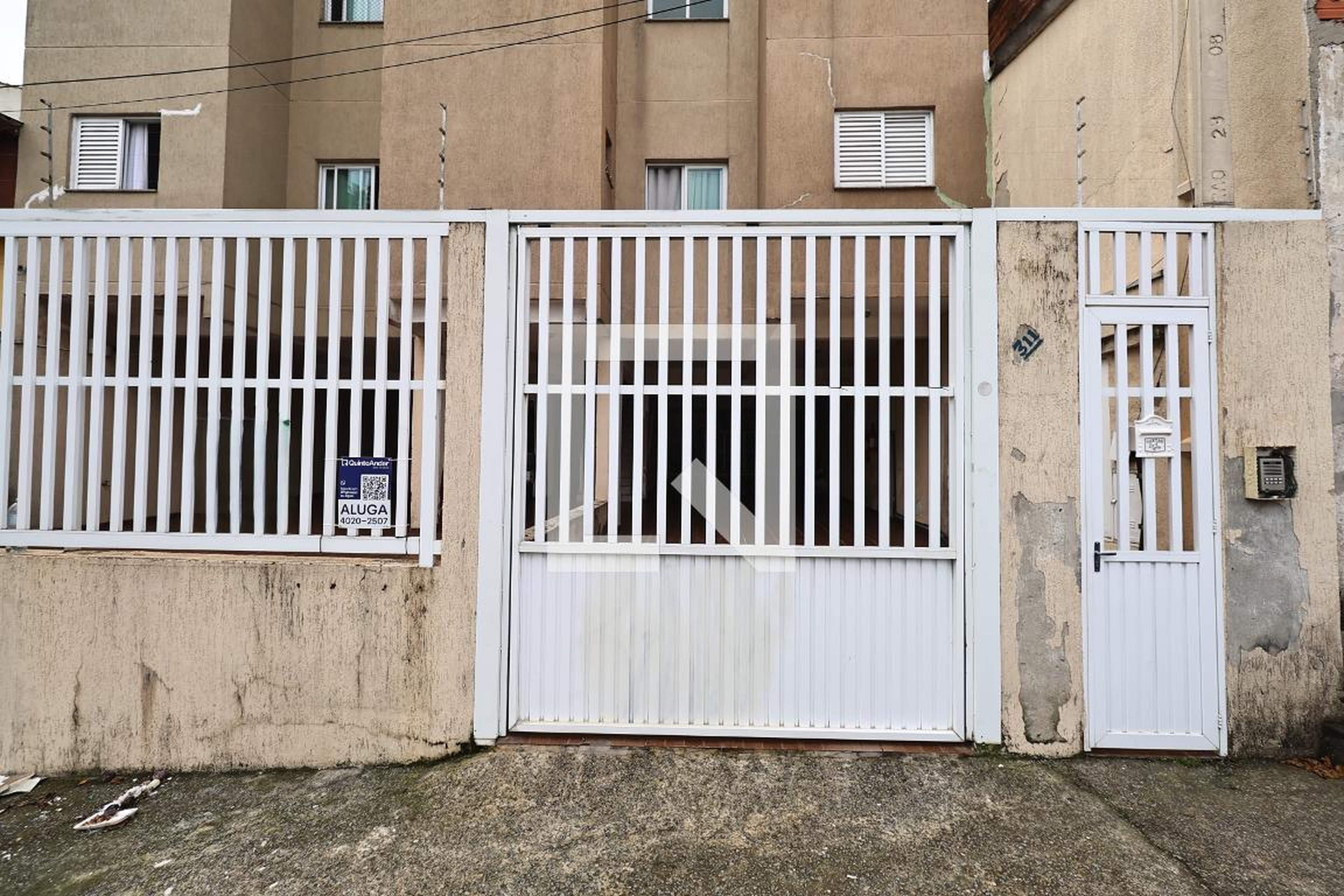 Fachada Condomínio em Rua Cafelândia, 311