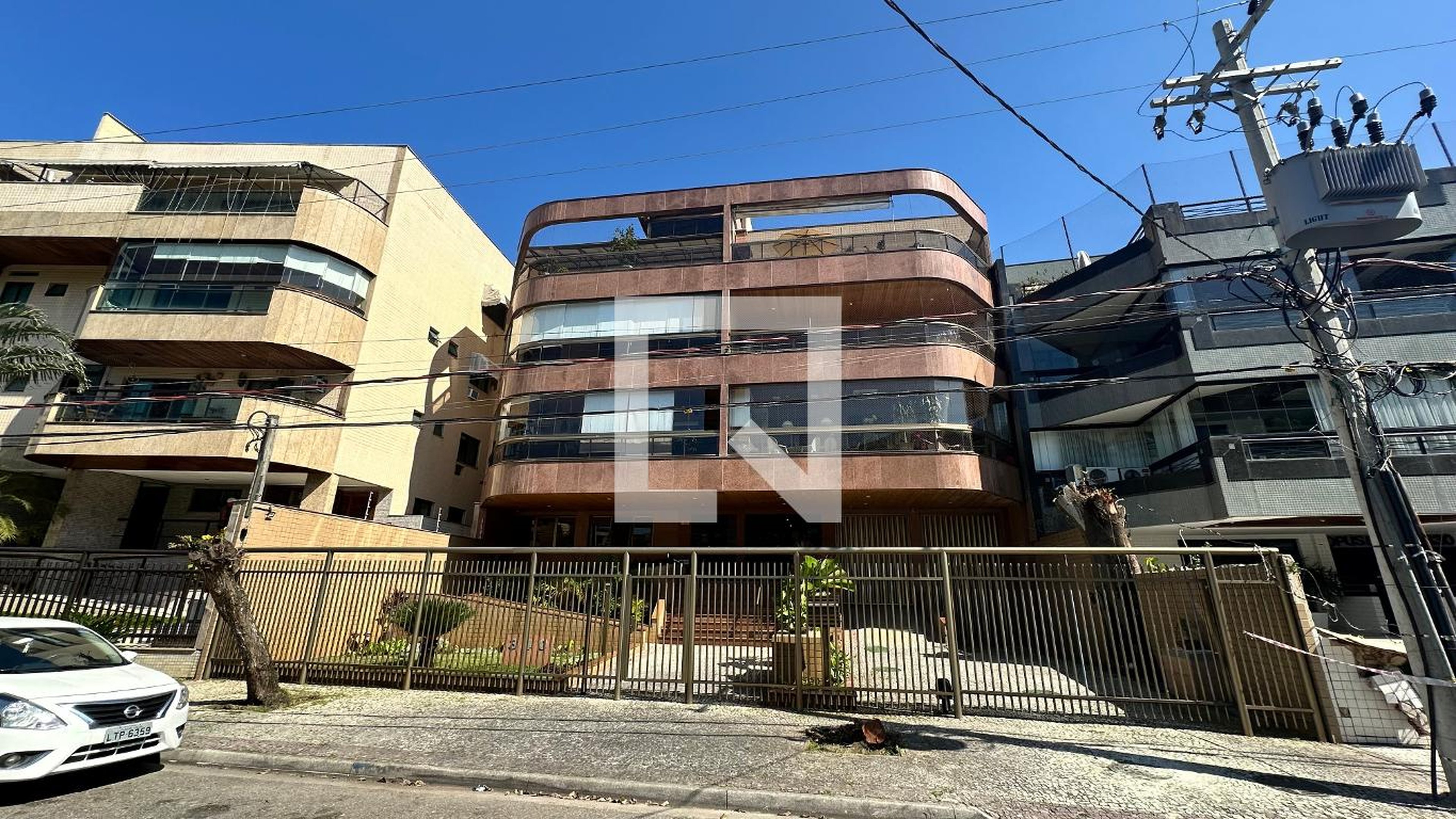 Fachada Edifício Casuarinas