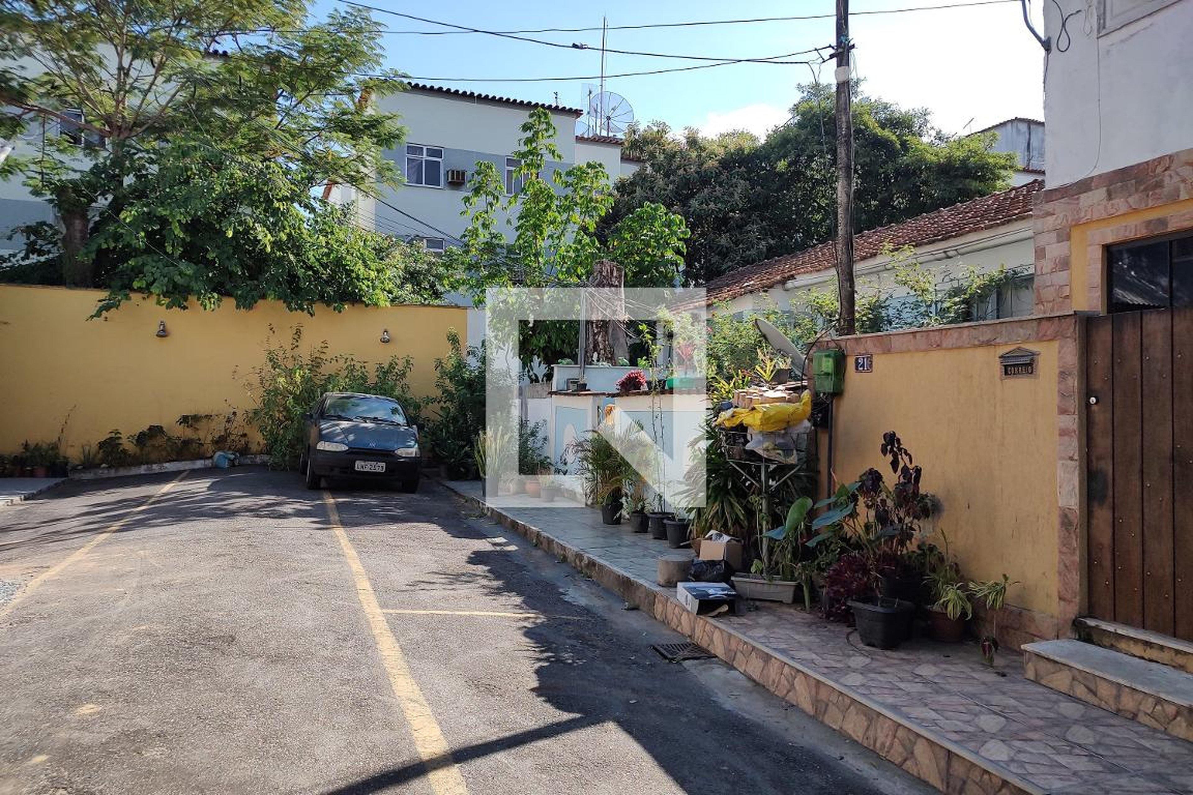 Fachada Condomínio em Estrada do Bananal, 460