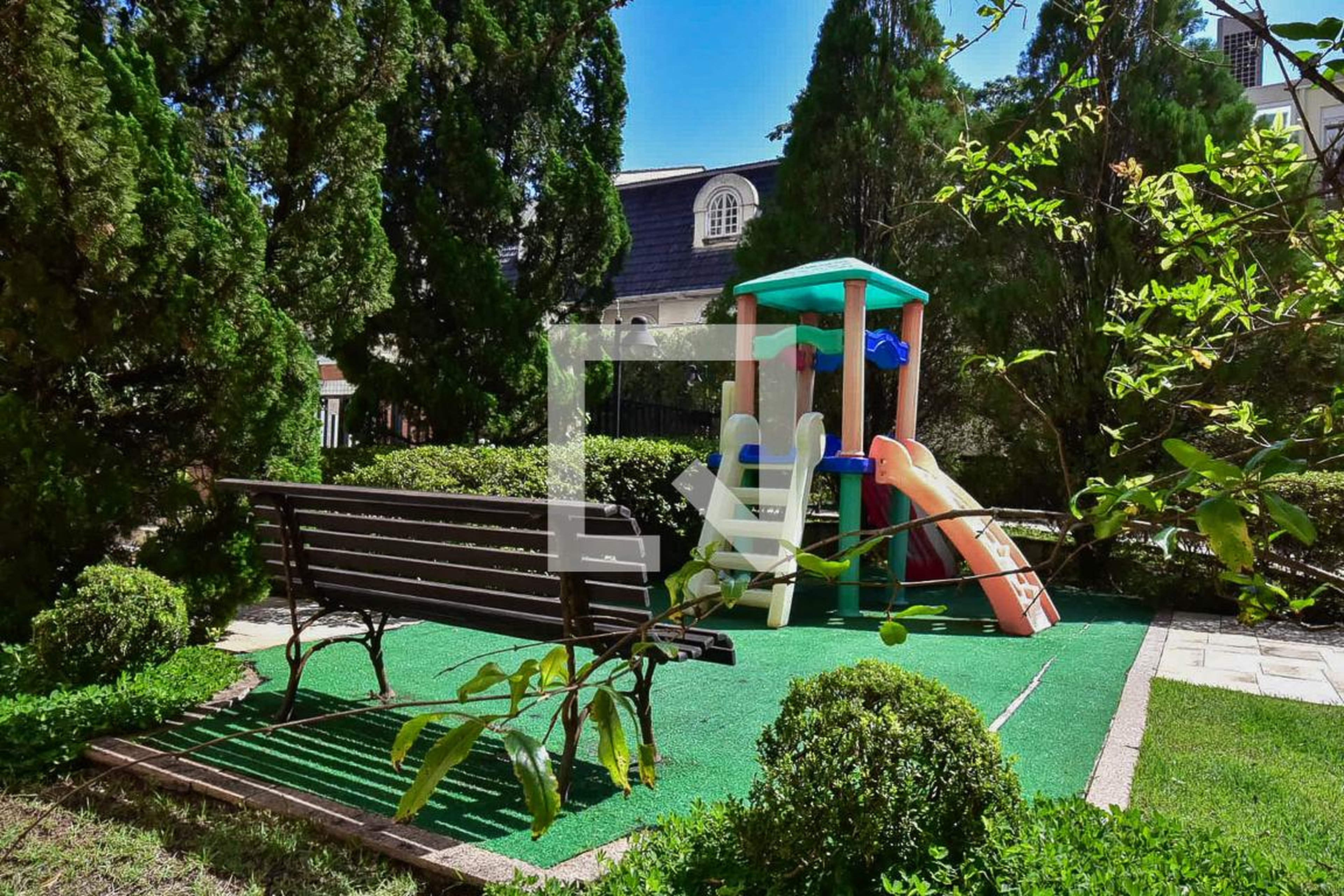 Playground - Edifício Genuine