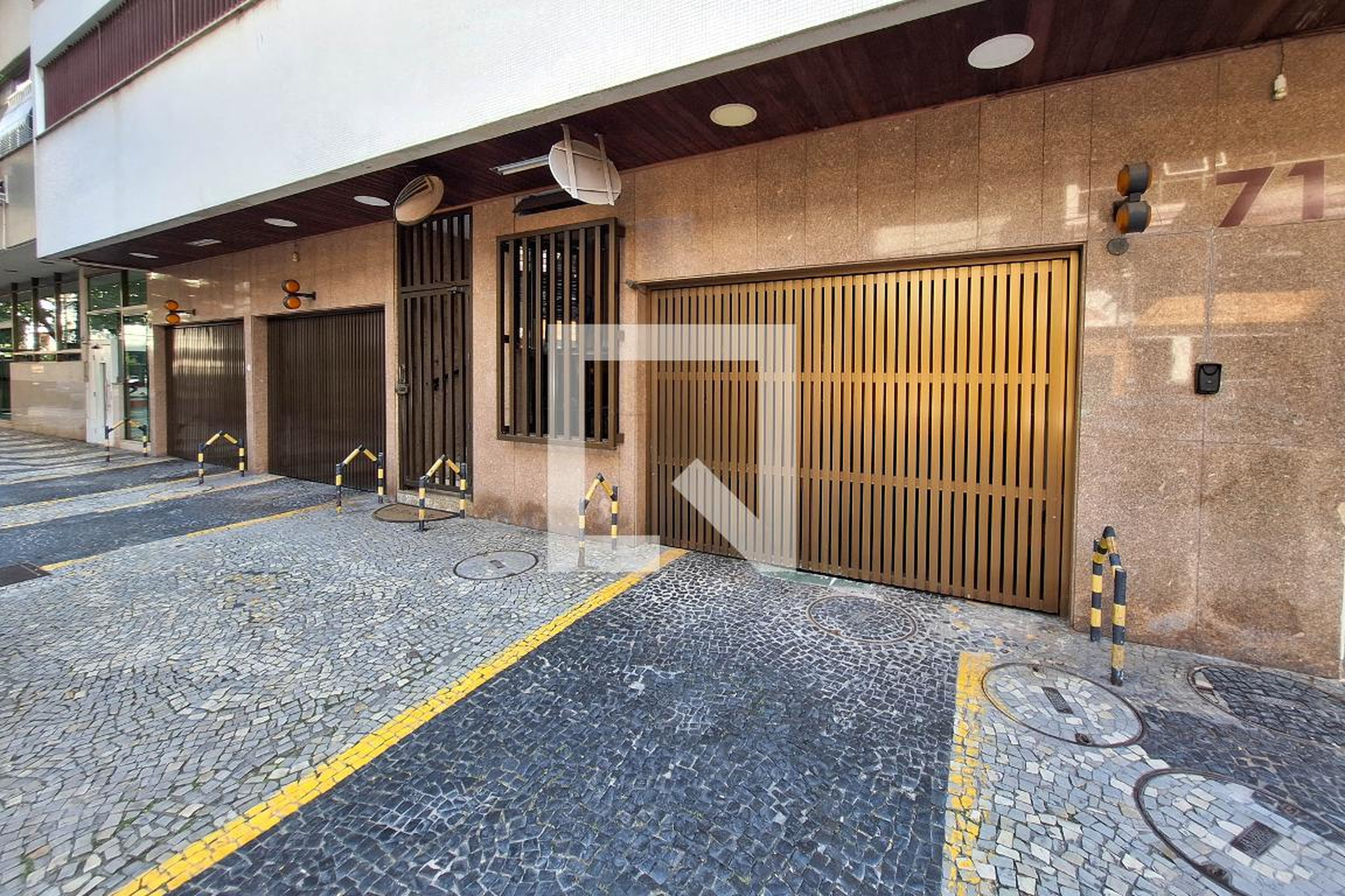 Fachada Condomínio La Rochelle