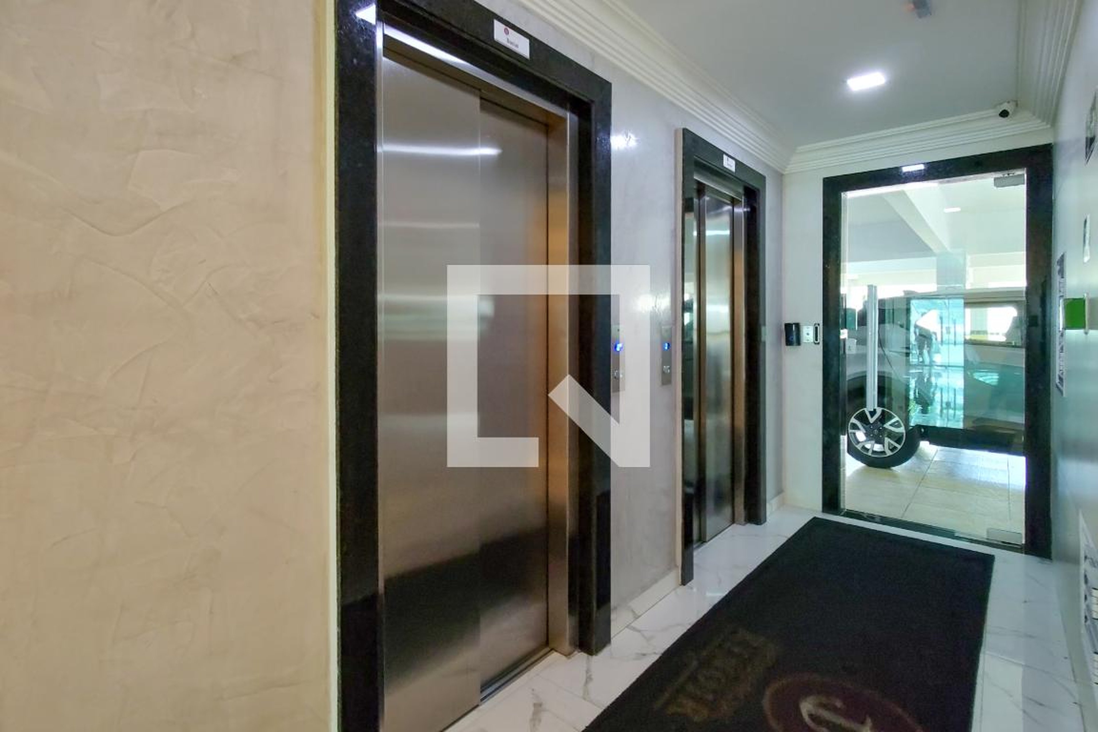 Hall de entrada - Renoir II